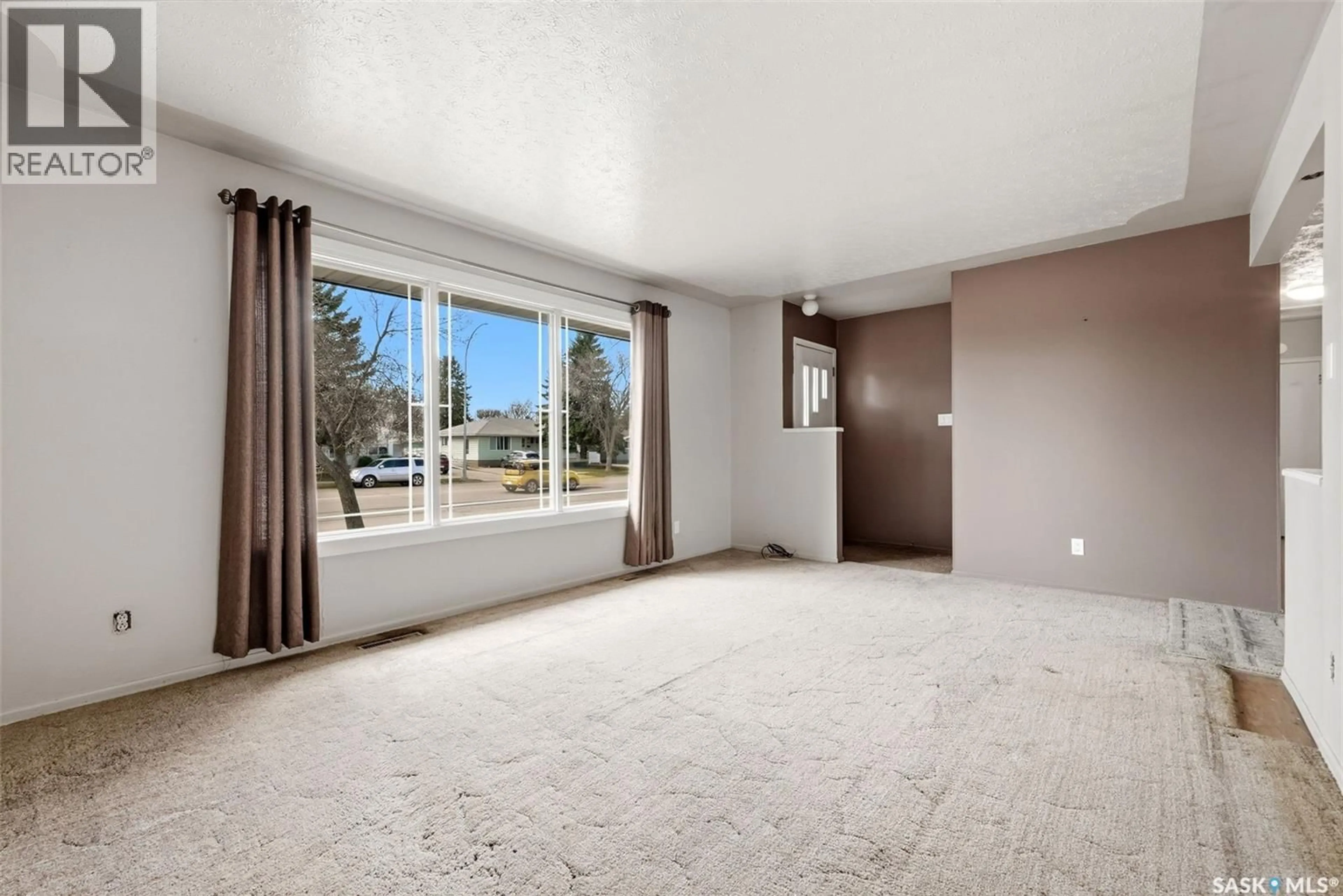A pic of a room for 205 ARGYLE STREET, Regina Saskatchewan S4R4C7