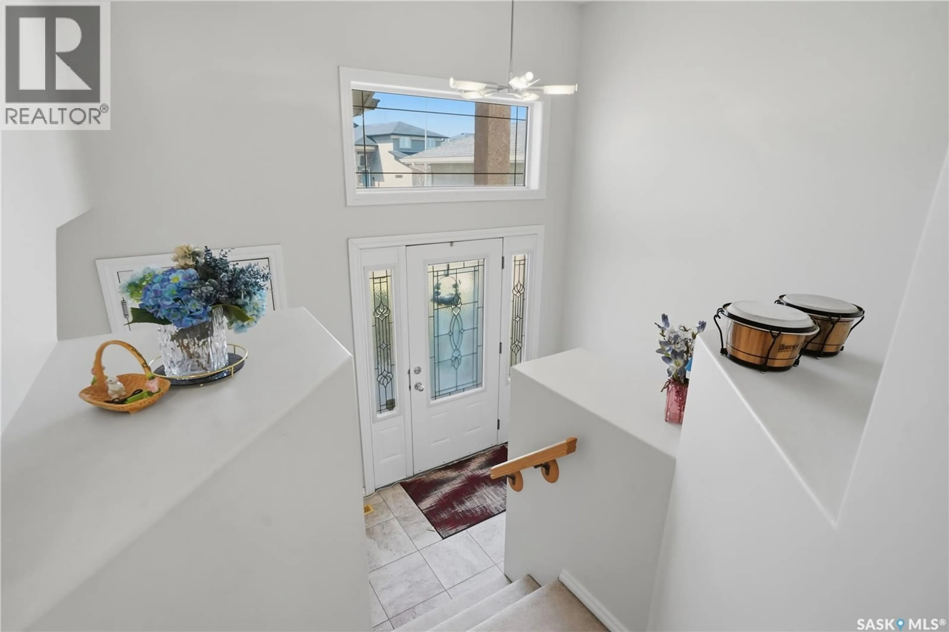 Indoor entryway for E - 3714 SANDRINGHAM ROAD, Regina Saskatchewan S4V0N5