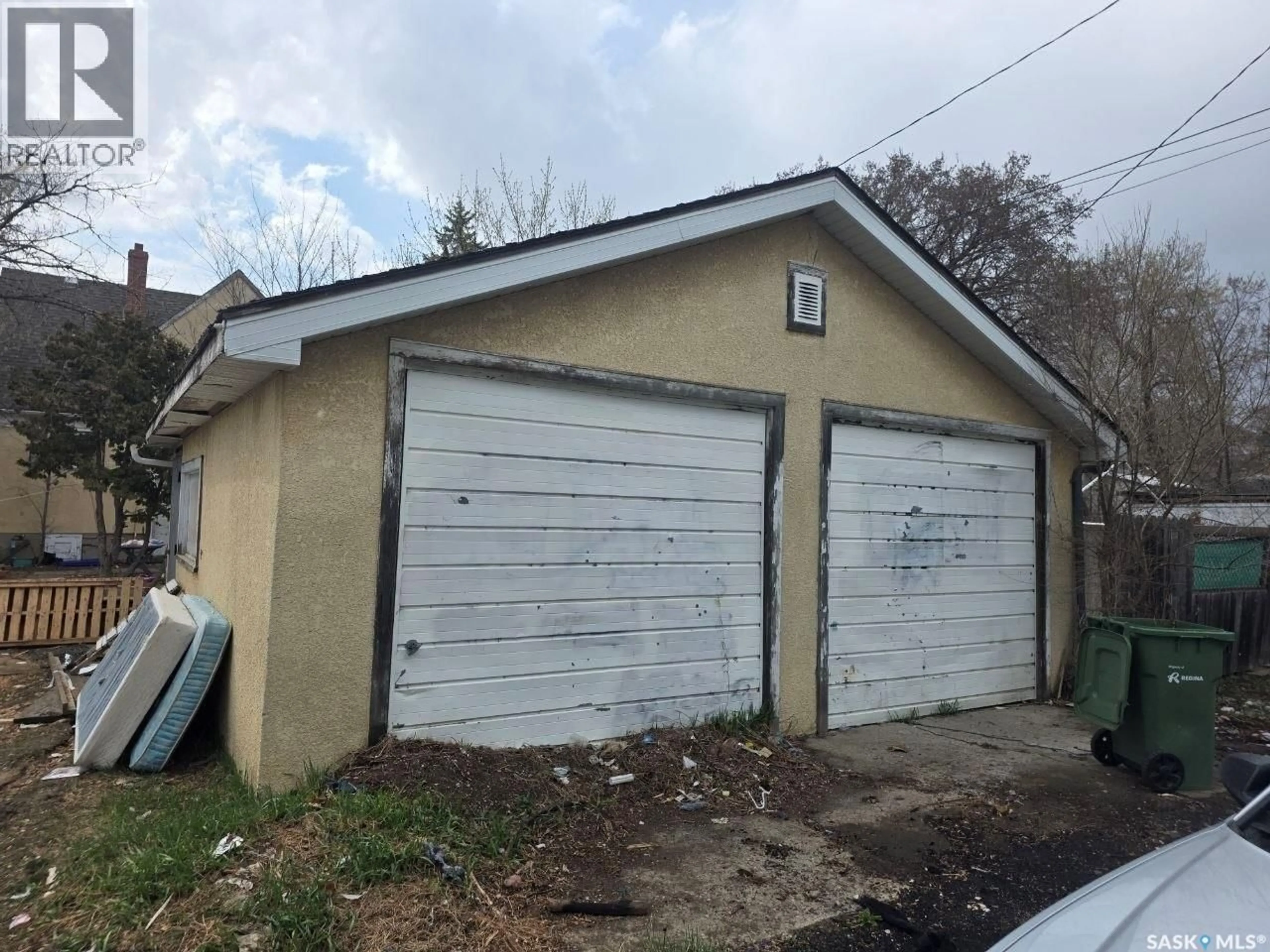 Shed for 1167 ELPHINSTONE STREET, Regina Saskatchewan S4T3M2