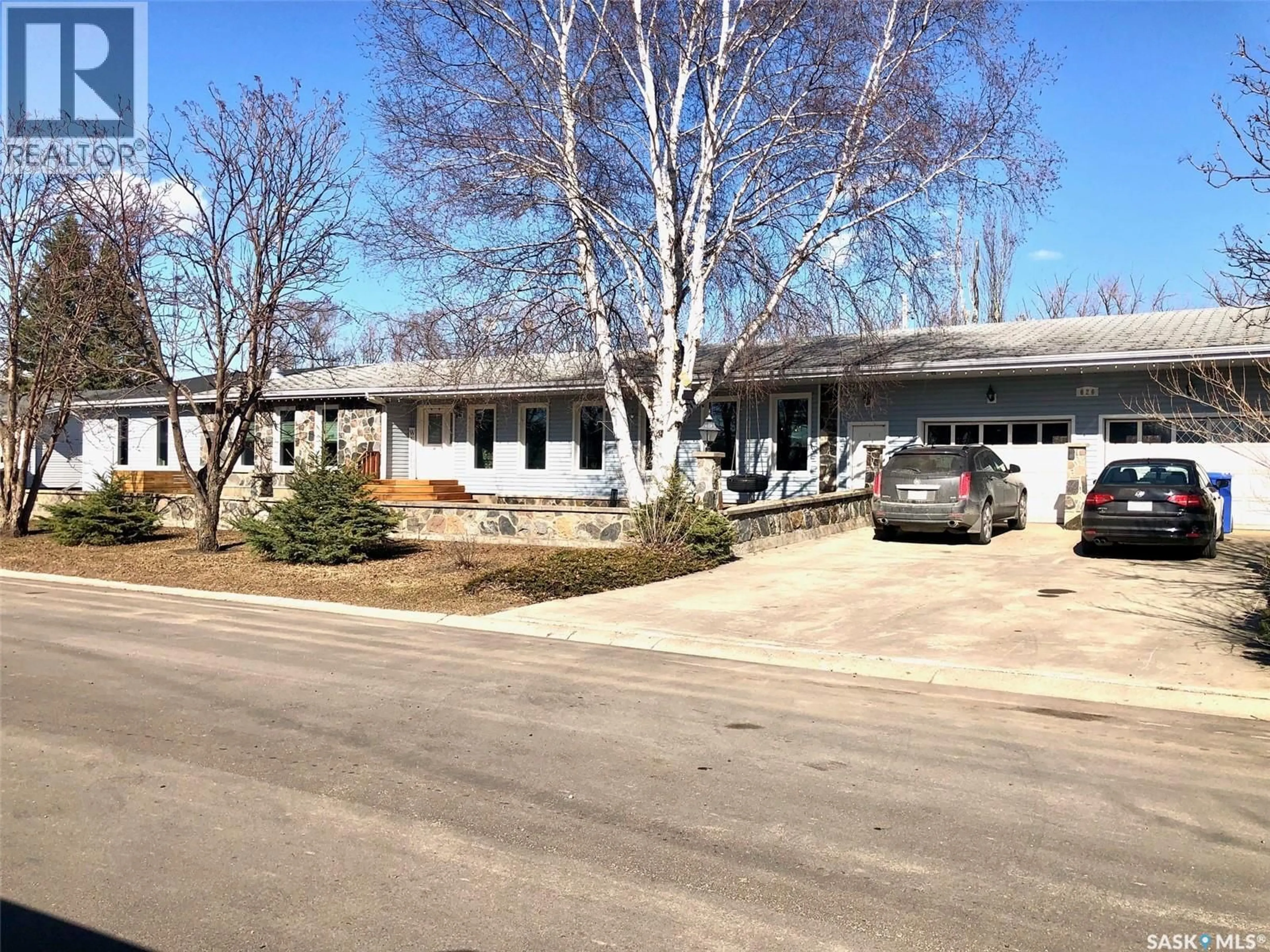 Unknown for 626 MARY STREET, Canora Saskatchewan S0A0L0