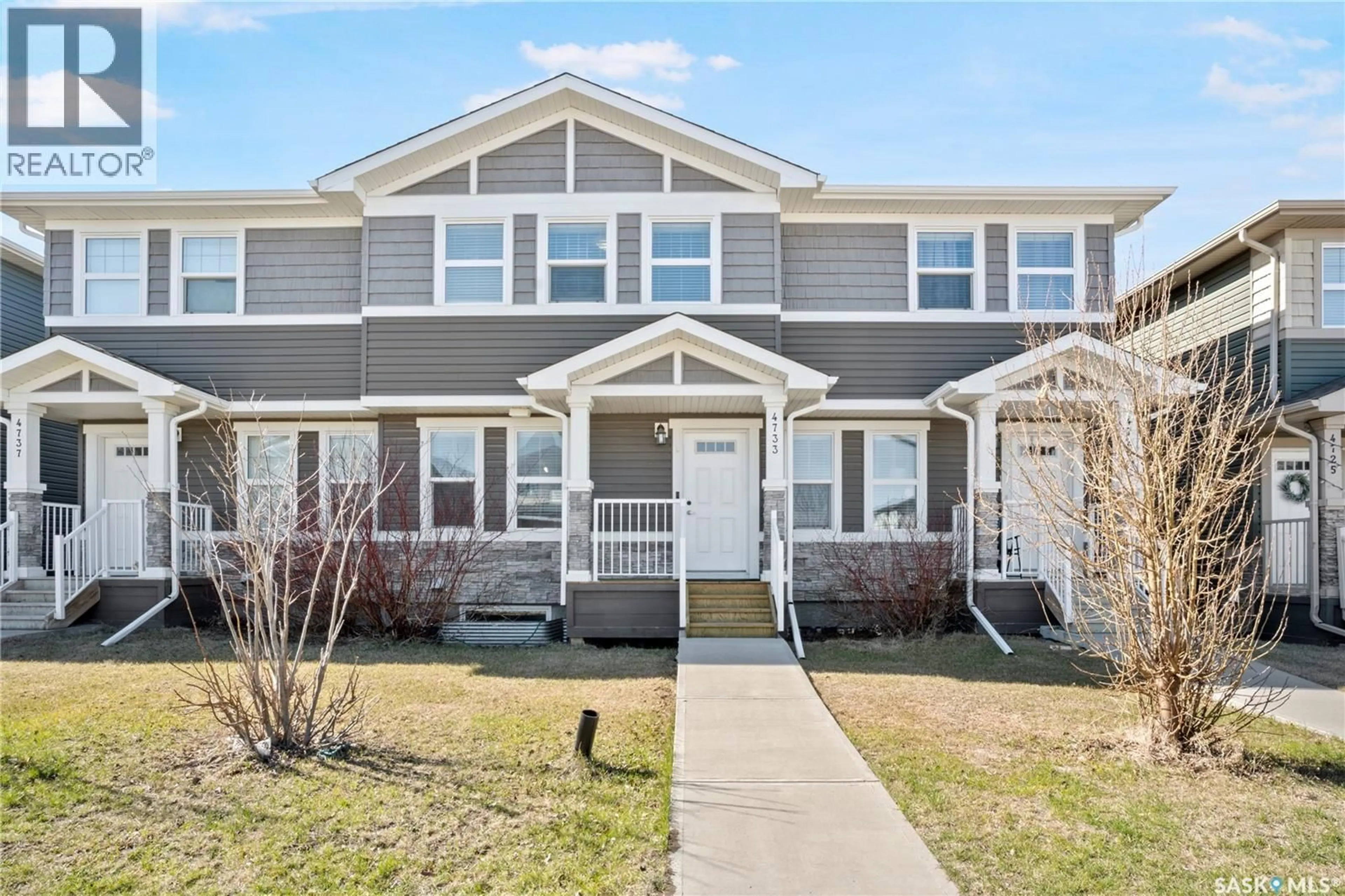 Home with vinyl exterior material, street for E - 4733 PRIMROSE GREEN DRIVE, Regina Saskatchewan S4V3K9