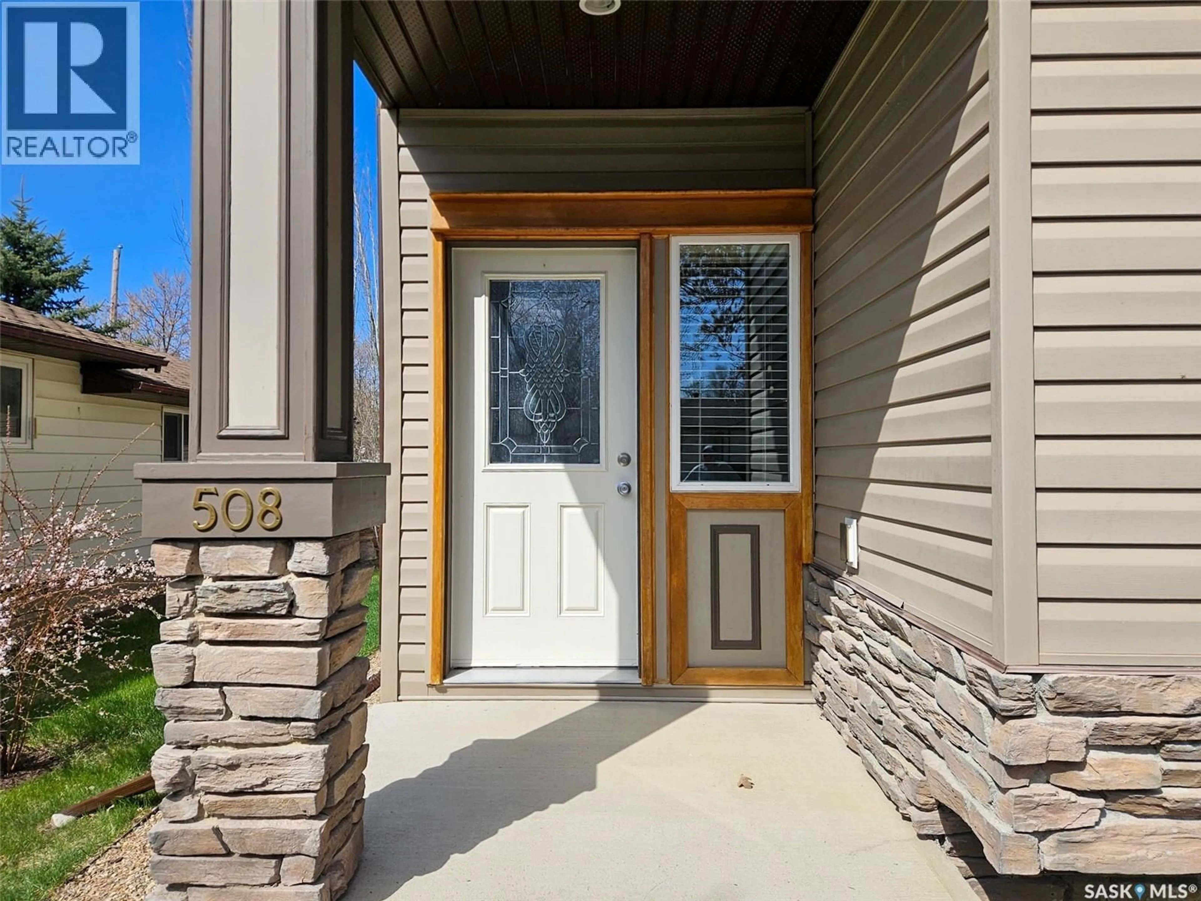 Indoor entryway for 508 THOMPSON STREET, Herbert Saskatchewan S0H2A0