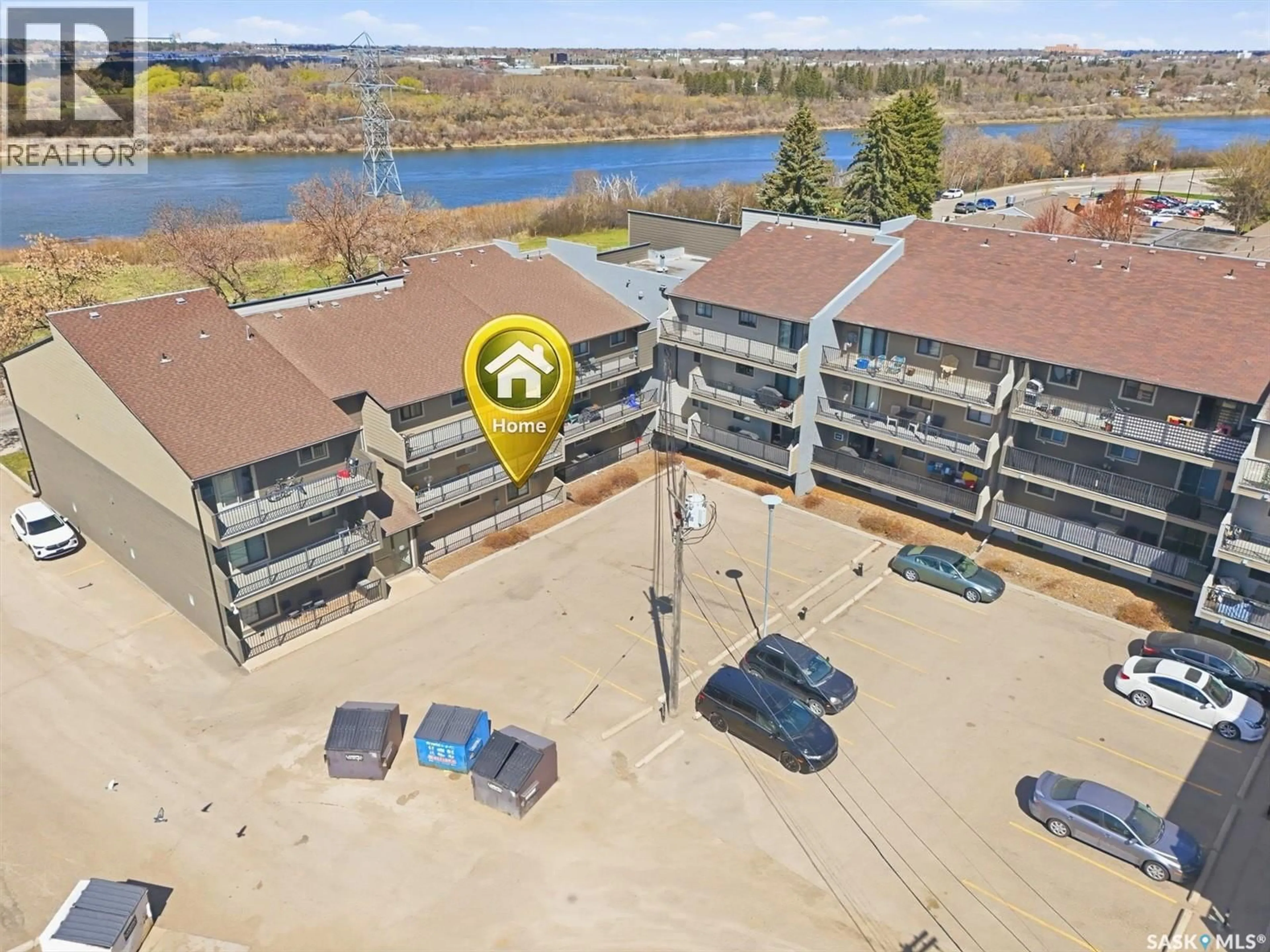 A pic from outside/outdoor area/front of a property/back of a property/a pic from drone, water/lake/river/ocean view for 2233 ST HENRY AVENUE, Saskatoon Saskatchewan S7M5K6
