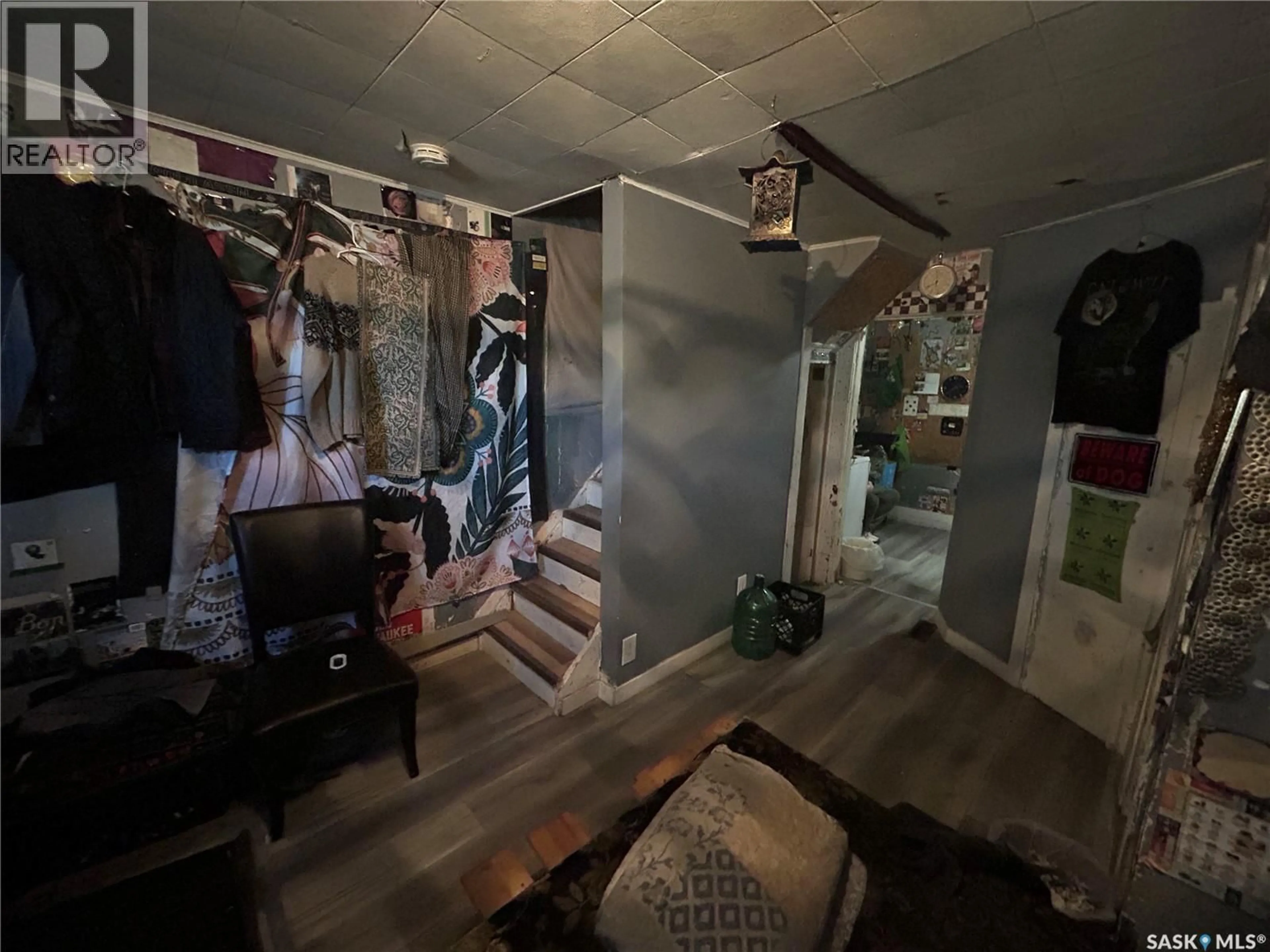A pic of a room for 209 I AVENUE, Saskatoon Saskatchewan S7M1X8