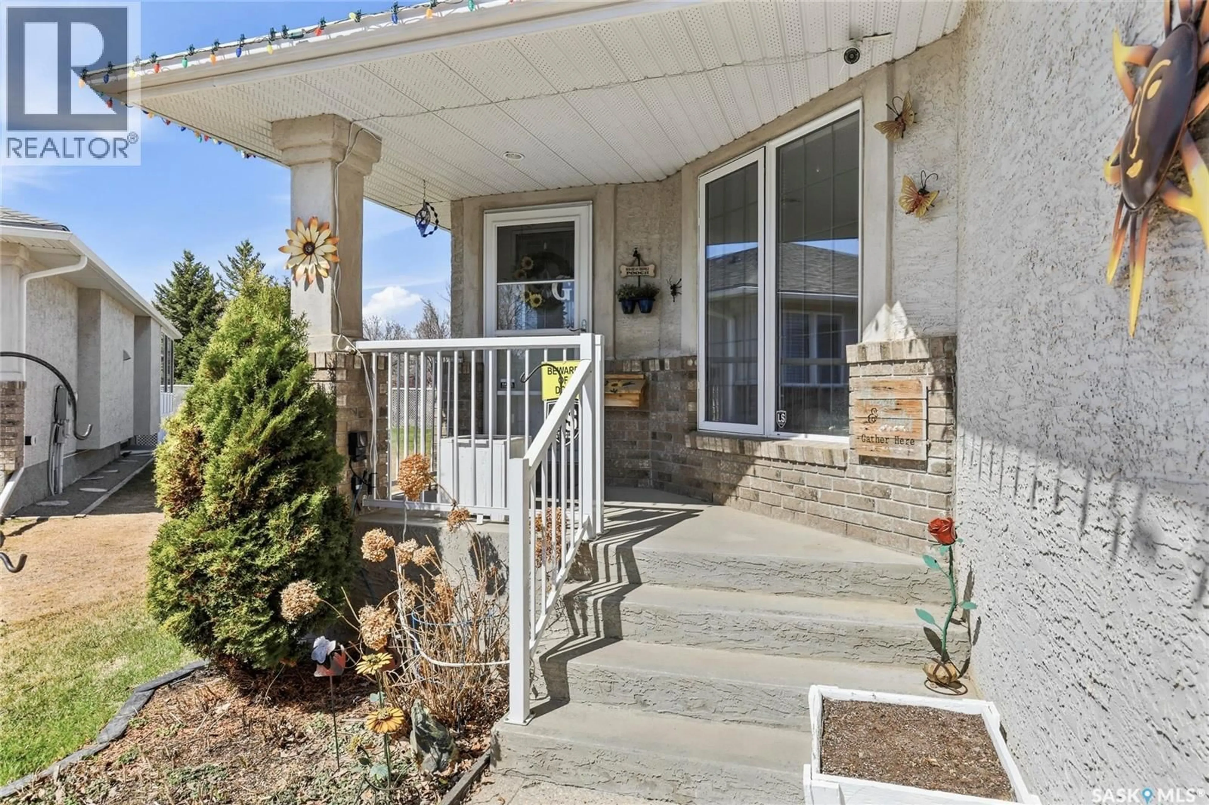 Unknown for E - 2827 MEADOW PARK CRESCENT, Regina Saskatchewan S4V1N7