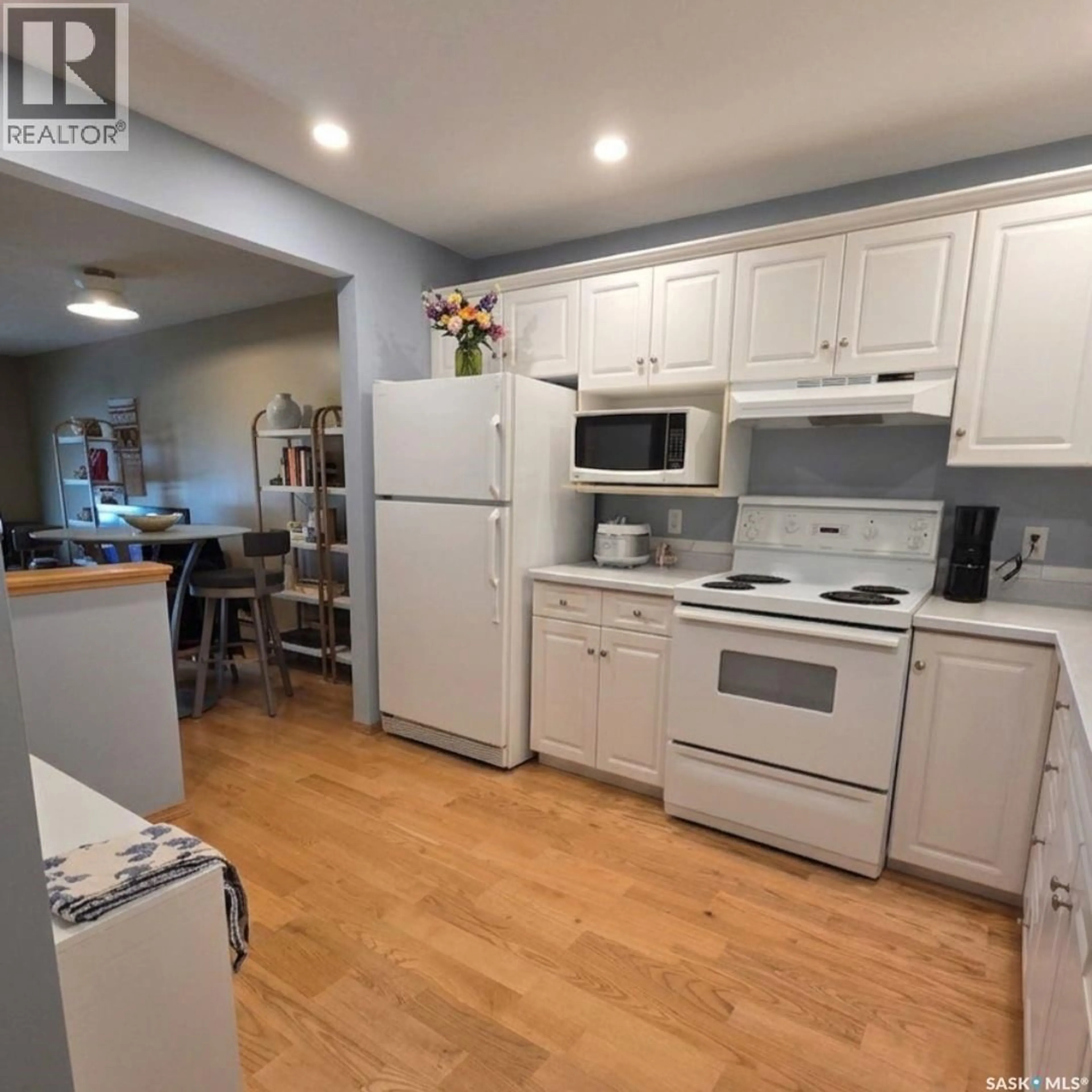 Open concept kitchen, unknown for 205 - 2244 SMITH STREET, Regina Saskatchewan S4P2P4