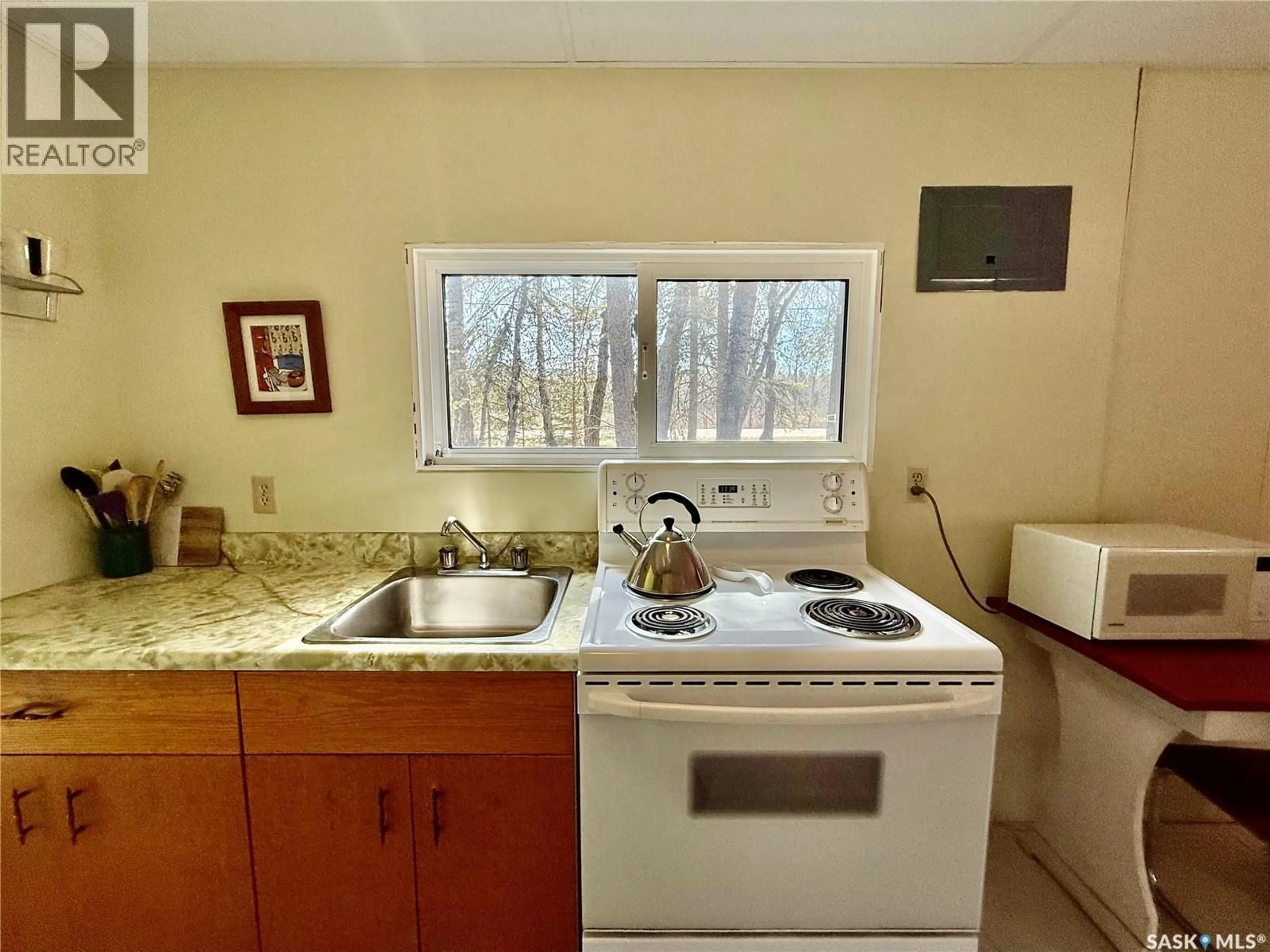 Standard kitchen, unknown for 95 MAIN STREET, Candle Lake Saskatchewan S0J3E0