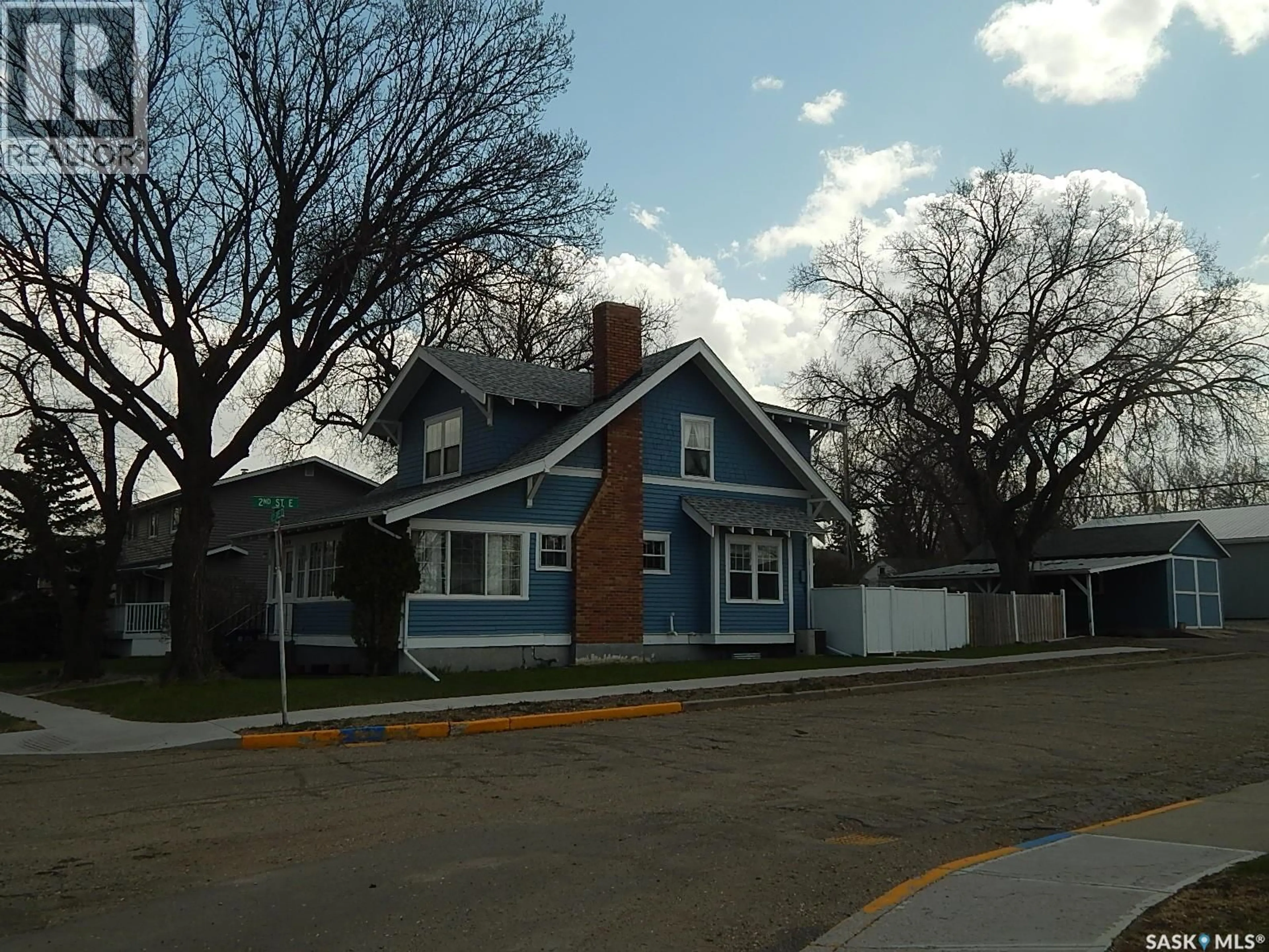 Blurry image for 300 4TH AVENUE, Assiniboia Saskatchewan S0H0B0