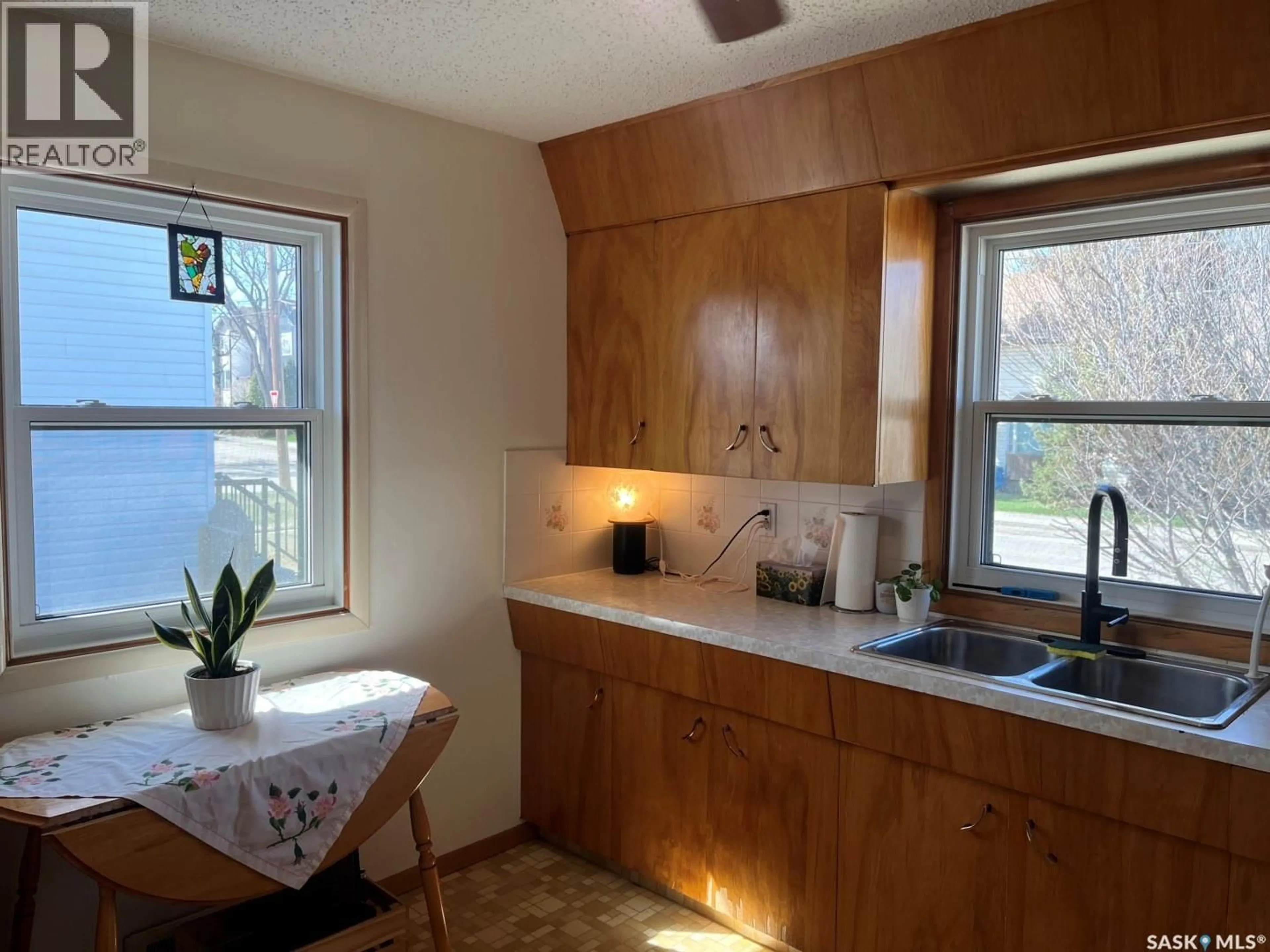 Standard kitchen, unknown for 507 EMPRESS STREET, Saskatoon Saskatchewan S7K0Y2