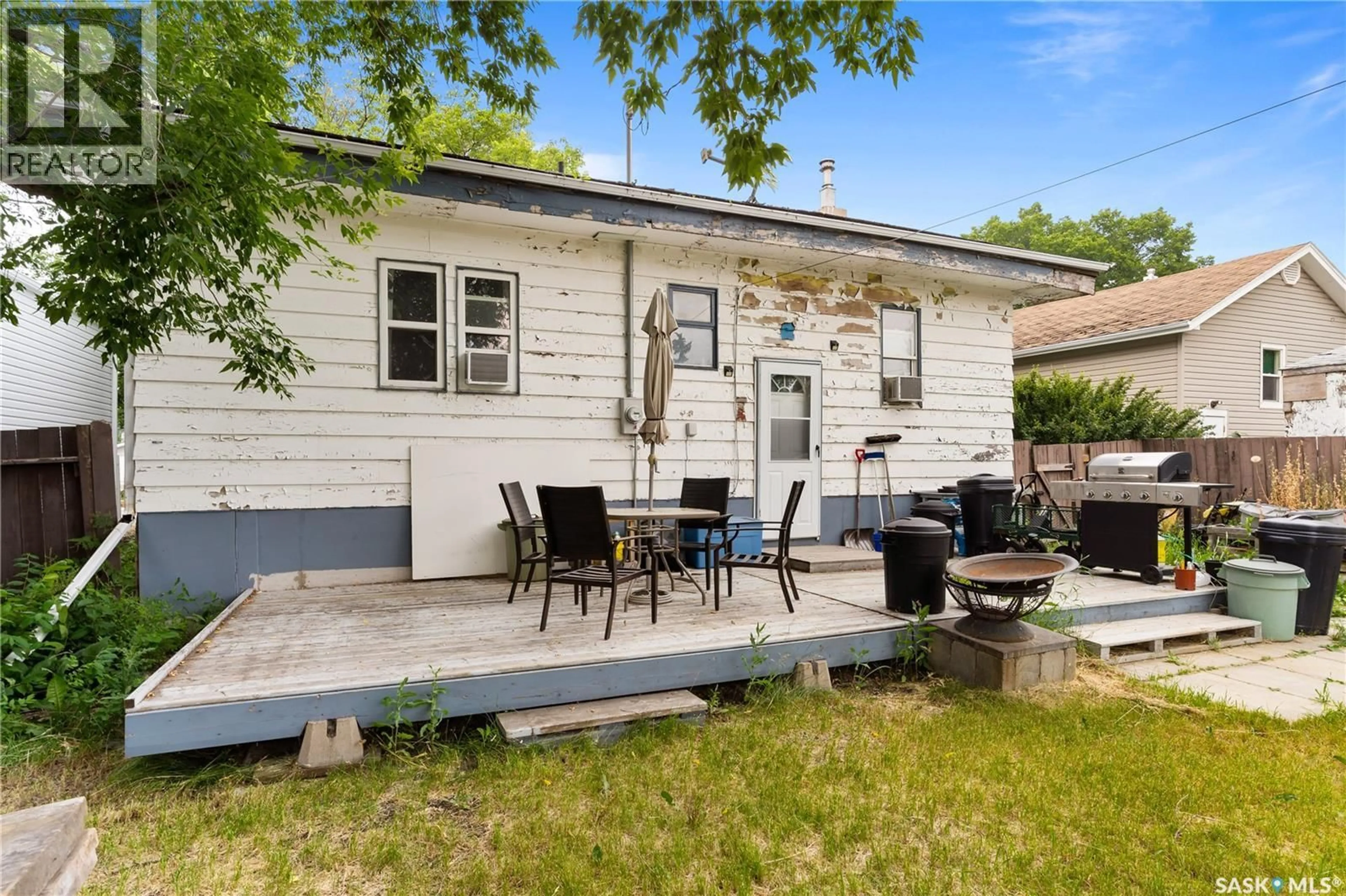 Patio, street for 241 ST JOHN STREET, Regina Saskatchewan S4R1P8