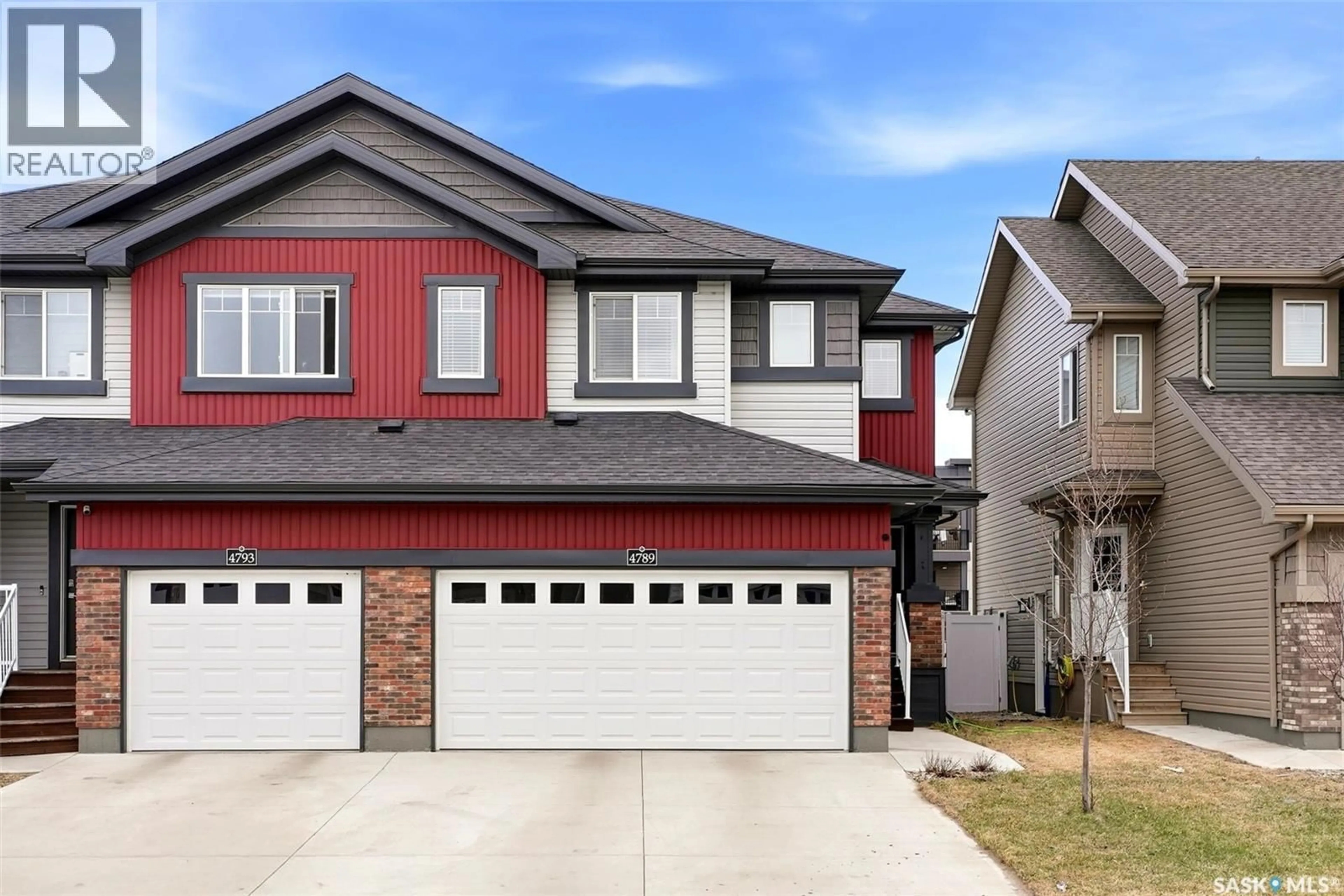 Home with vinyl exterior material, street for 4789 MUTRIE CRESCENT, Regina Saskatchewan S4V3Y4