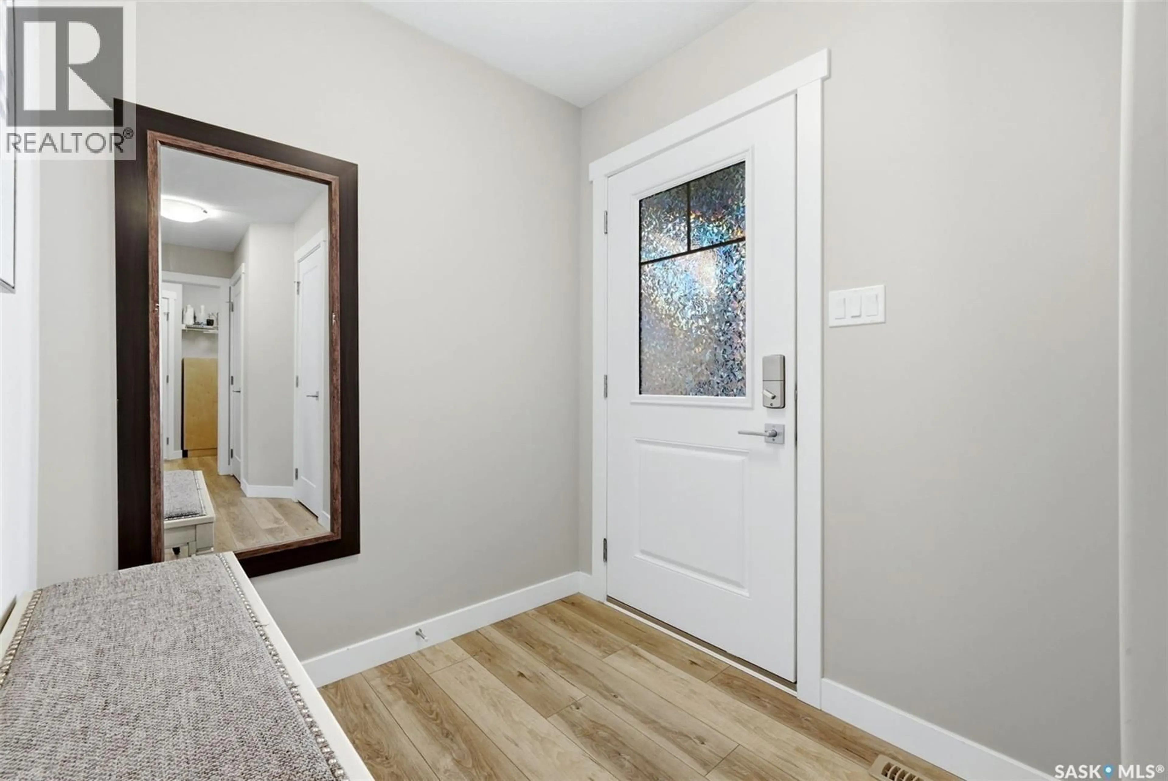 Indoor entryway for 4789 MUTRIE CRESCENT, Regina Saskatchewan S4V3Y4