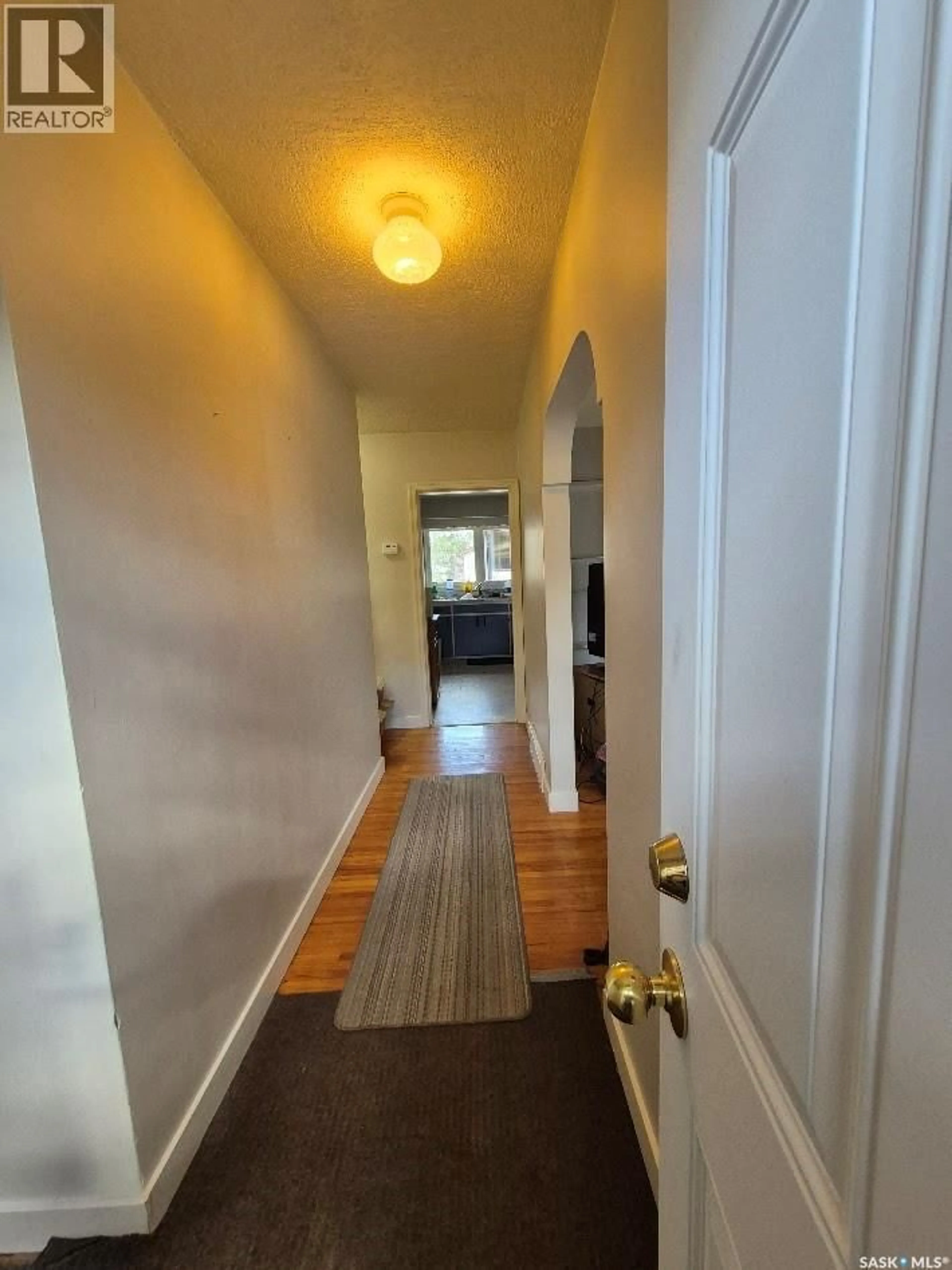 Indoor entryway for 203 4TH AVENUE, Yorkton Saskatchewan S3N1B7
