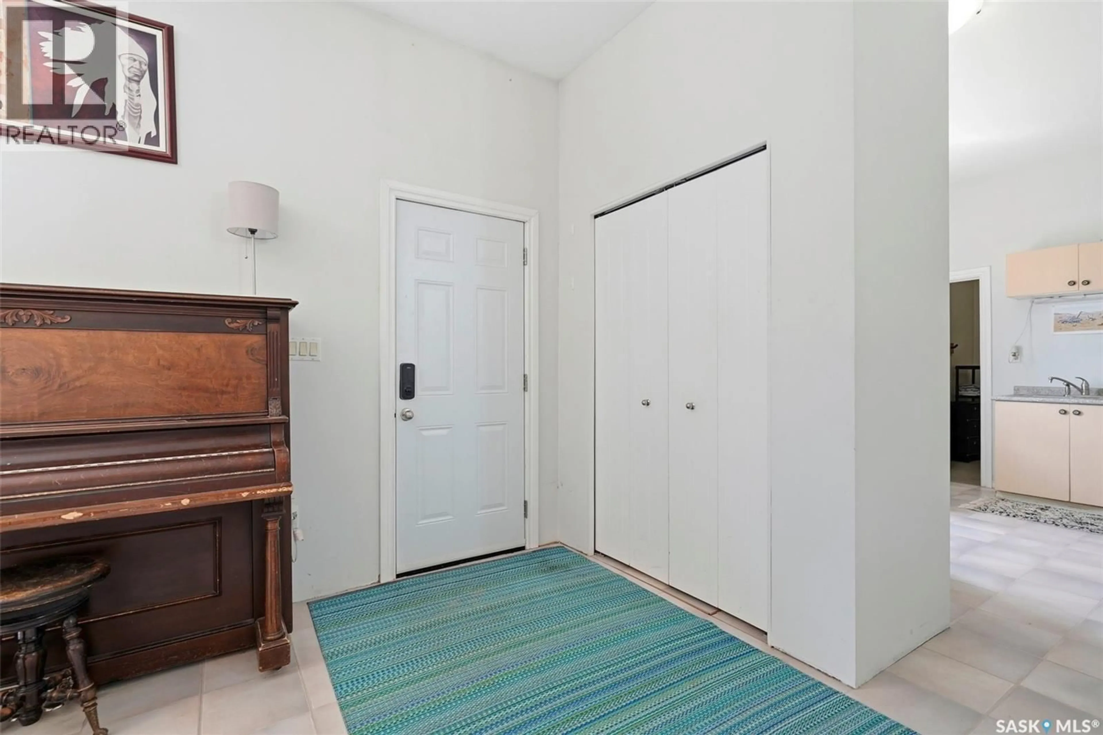 Indoor entryway for SUNSET PRAIRIE ACREAGE, Prince Albert Rm No. 461 Saskatchewan S0K2S0