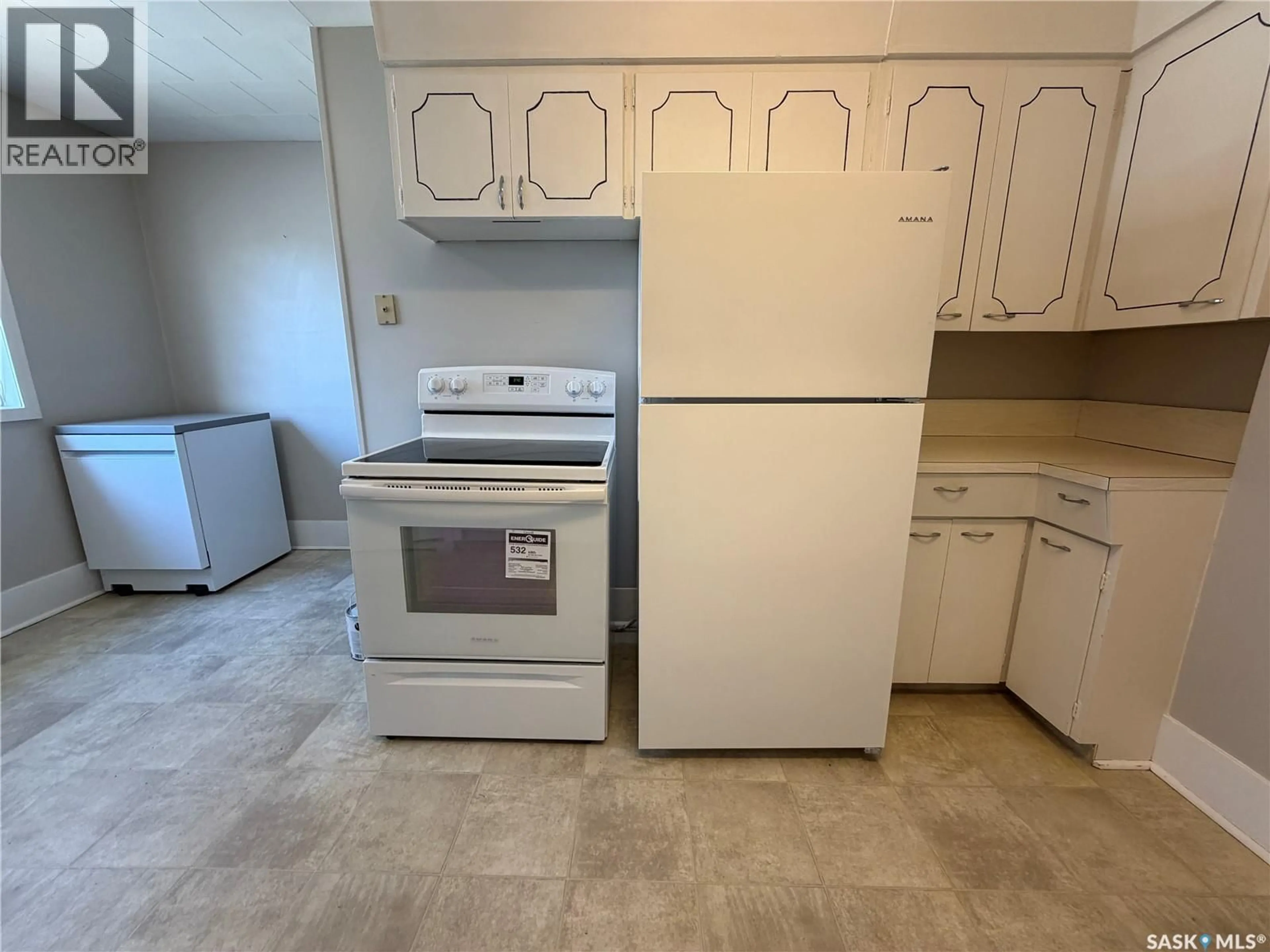 Standard kitchen, unknown for 739 11TH STREET, Humboldt Saskatchewan S0K2A0