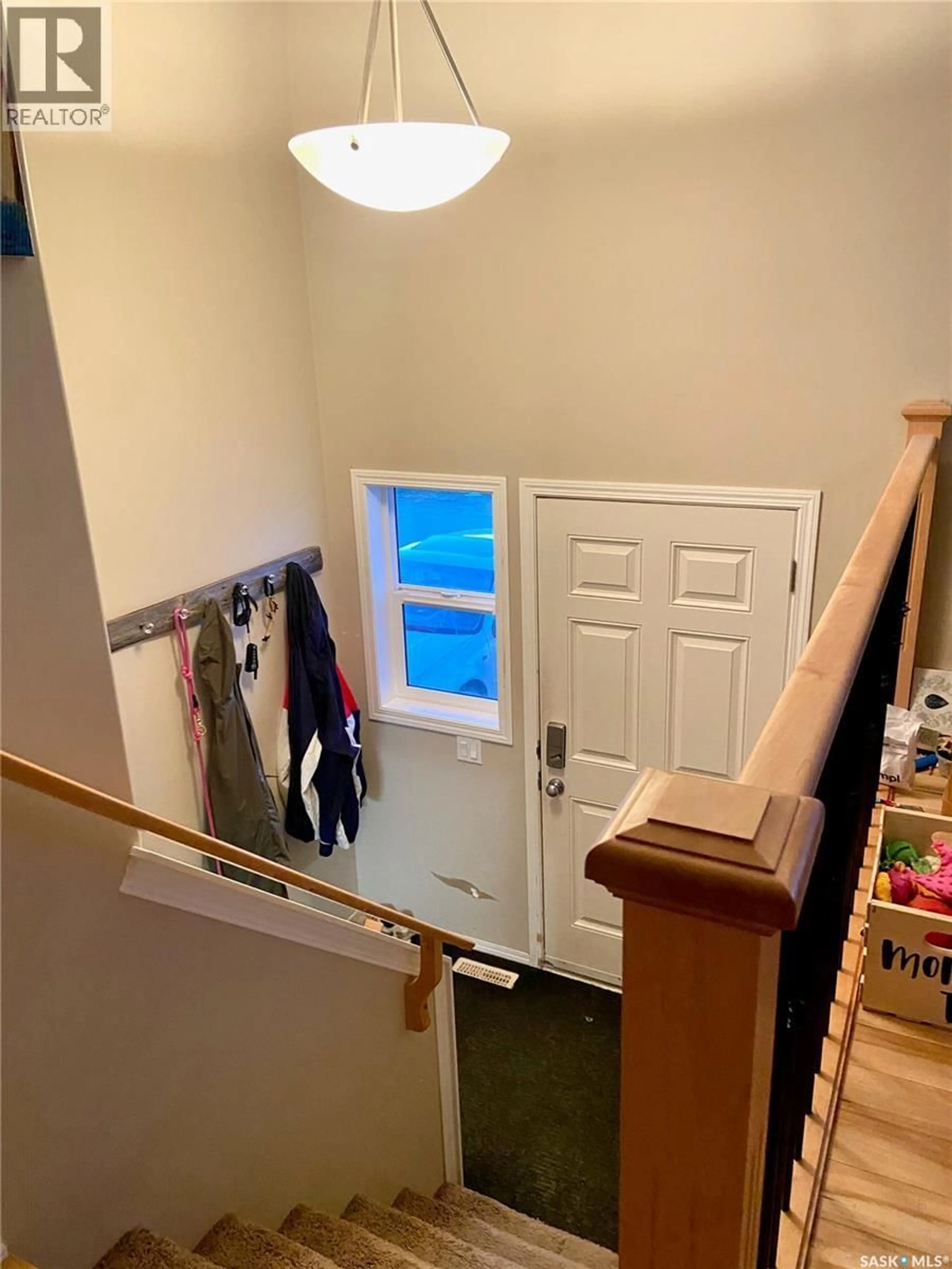 Indoor entryway for 19 200 HIEBERT CRESCENT, Martensville Saskatchewan S0K2T2