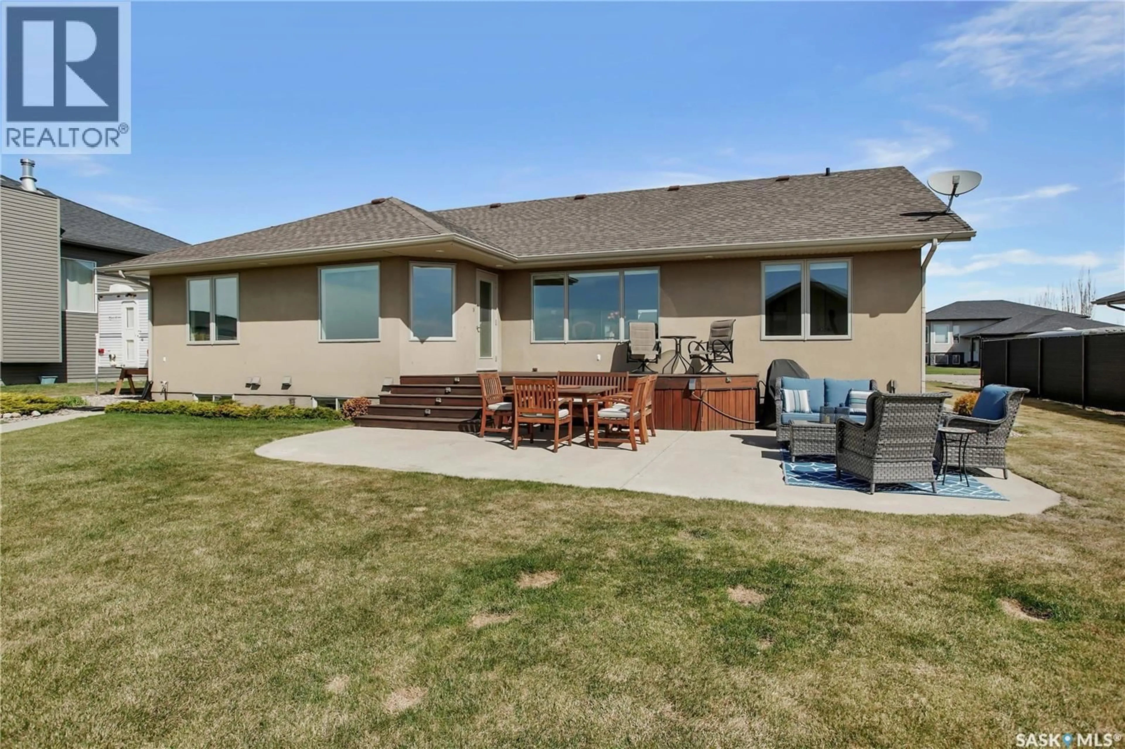 Patio, unknown for 205 PRAIRIE VIEW COURT, Hepburn Saskatchewan S0K1Z0