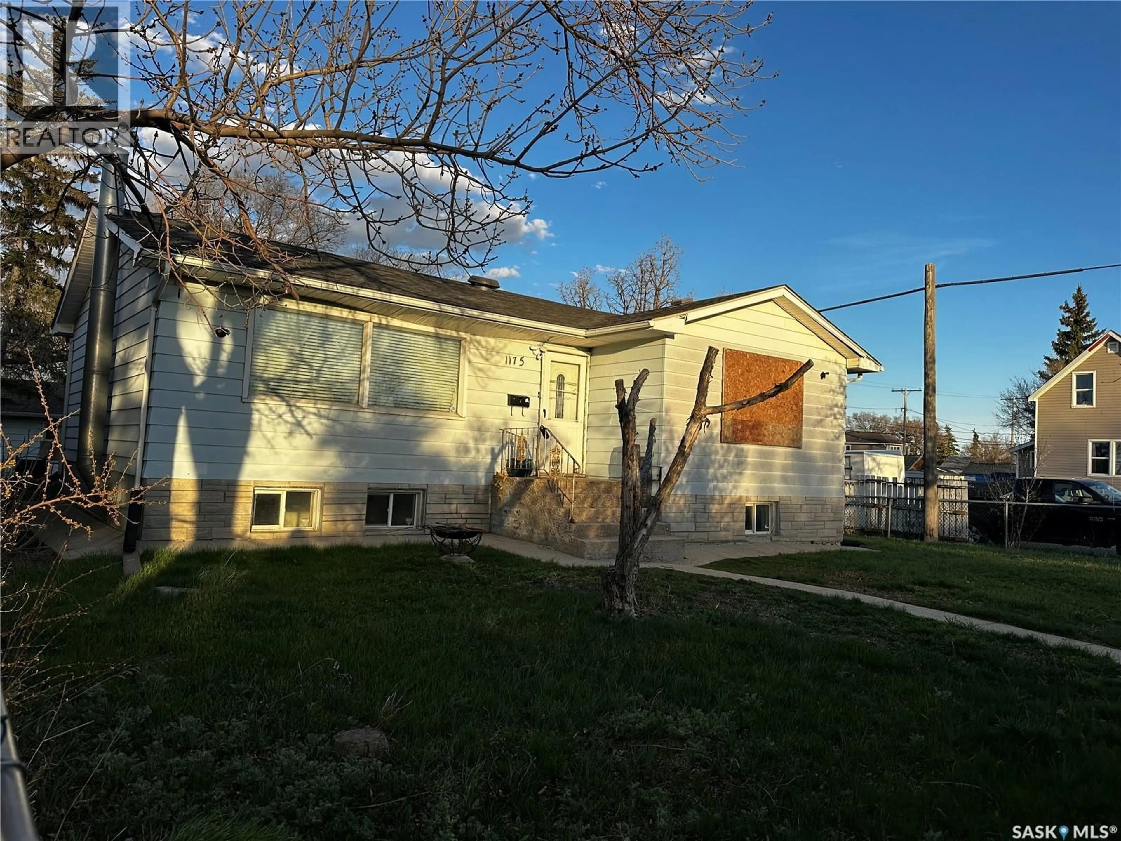 Unknown for 1175 WALLACE STREET, Regina Saskatchewan S4A1K8