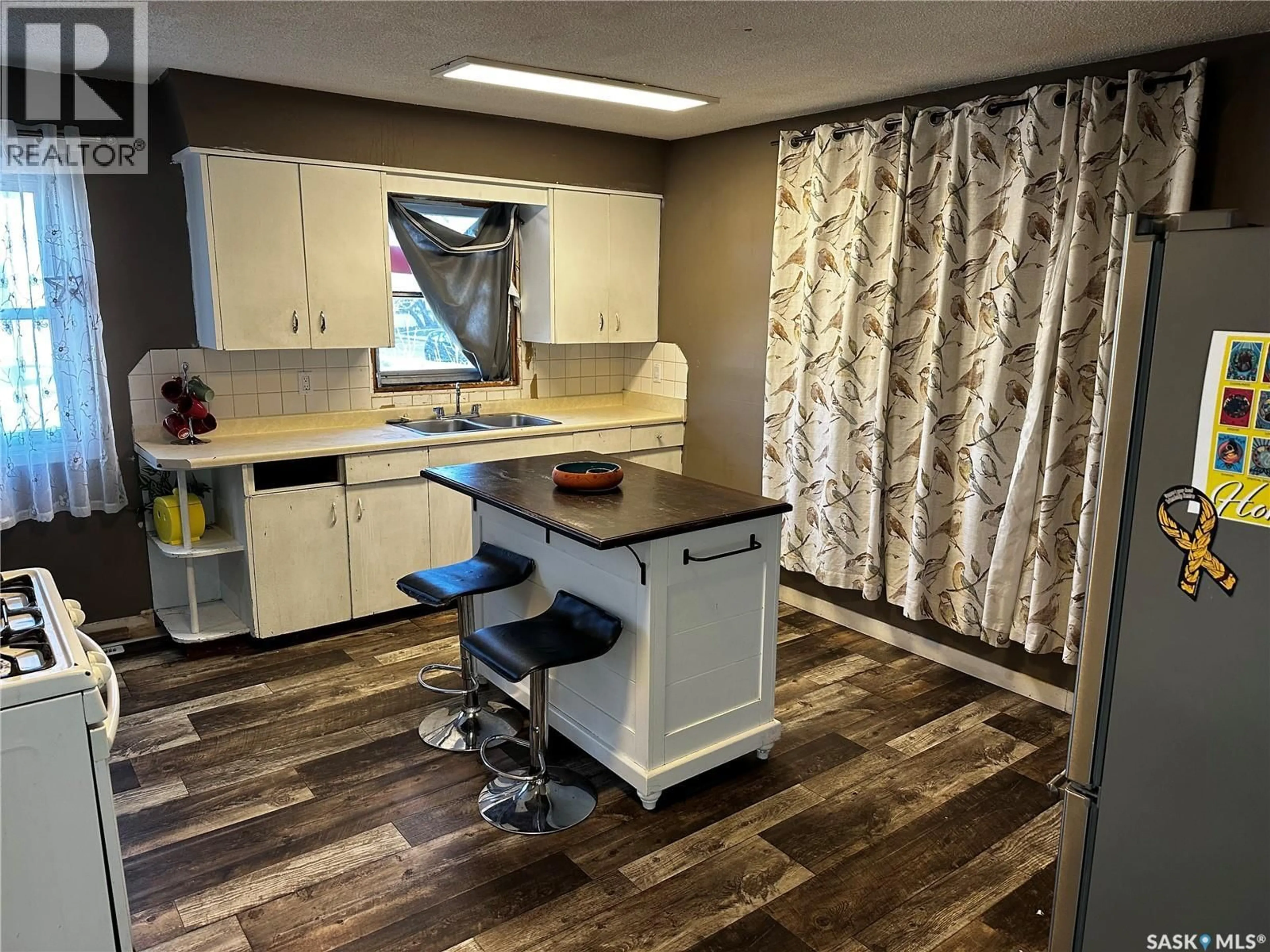 Unknown for 1175 WALLACE STREET, Regina Saskatchewan S4A1K8