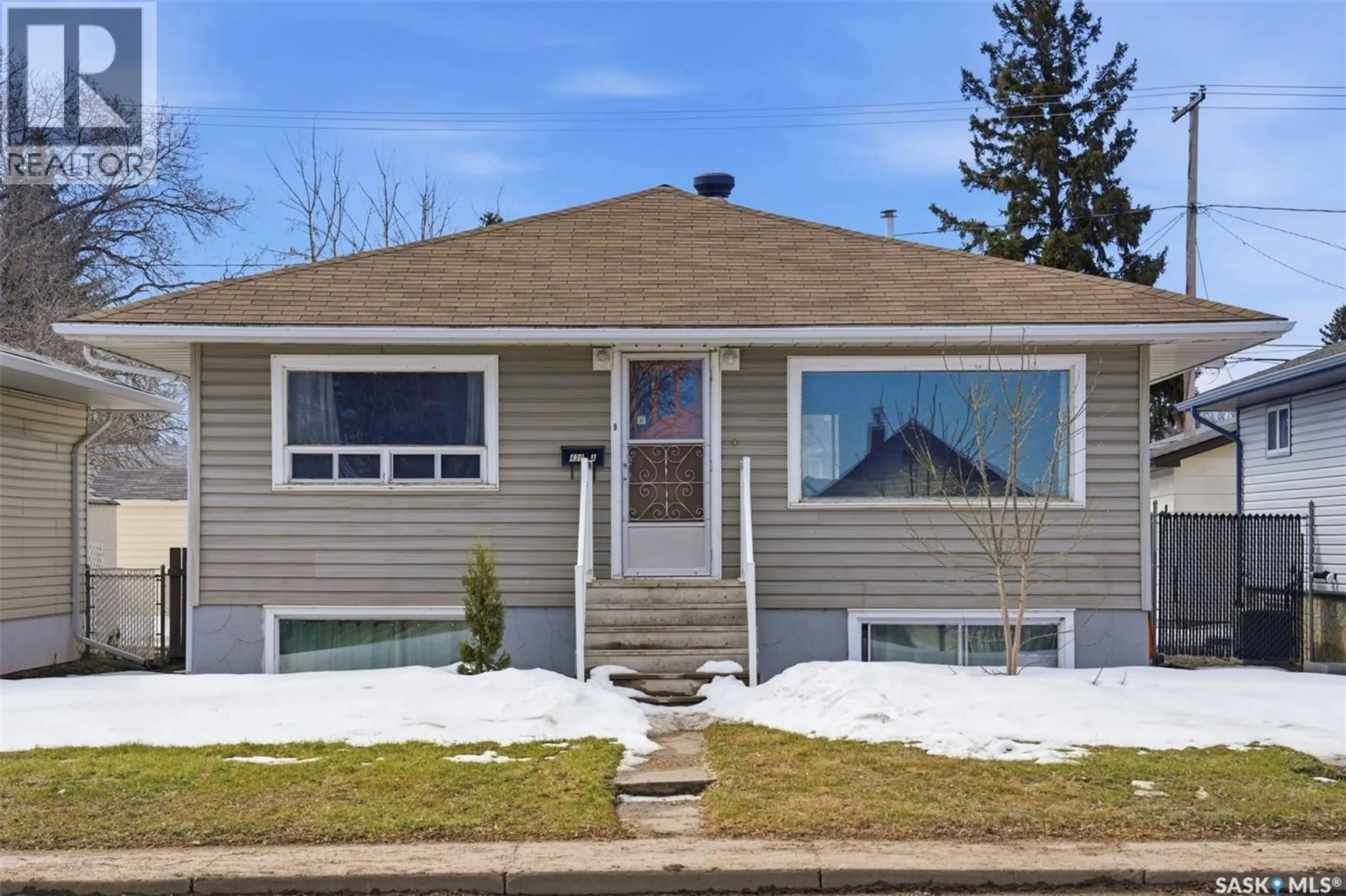 Home with vinyl exterior material, mountain view for 439 22ND STREET, Prince Albert Saskatchewan S6V1V5