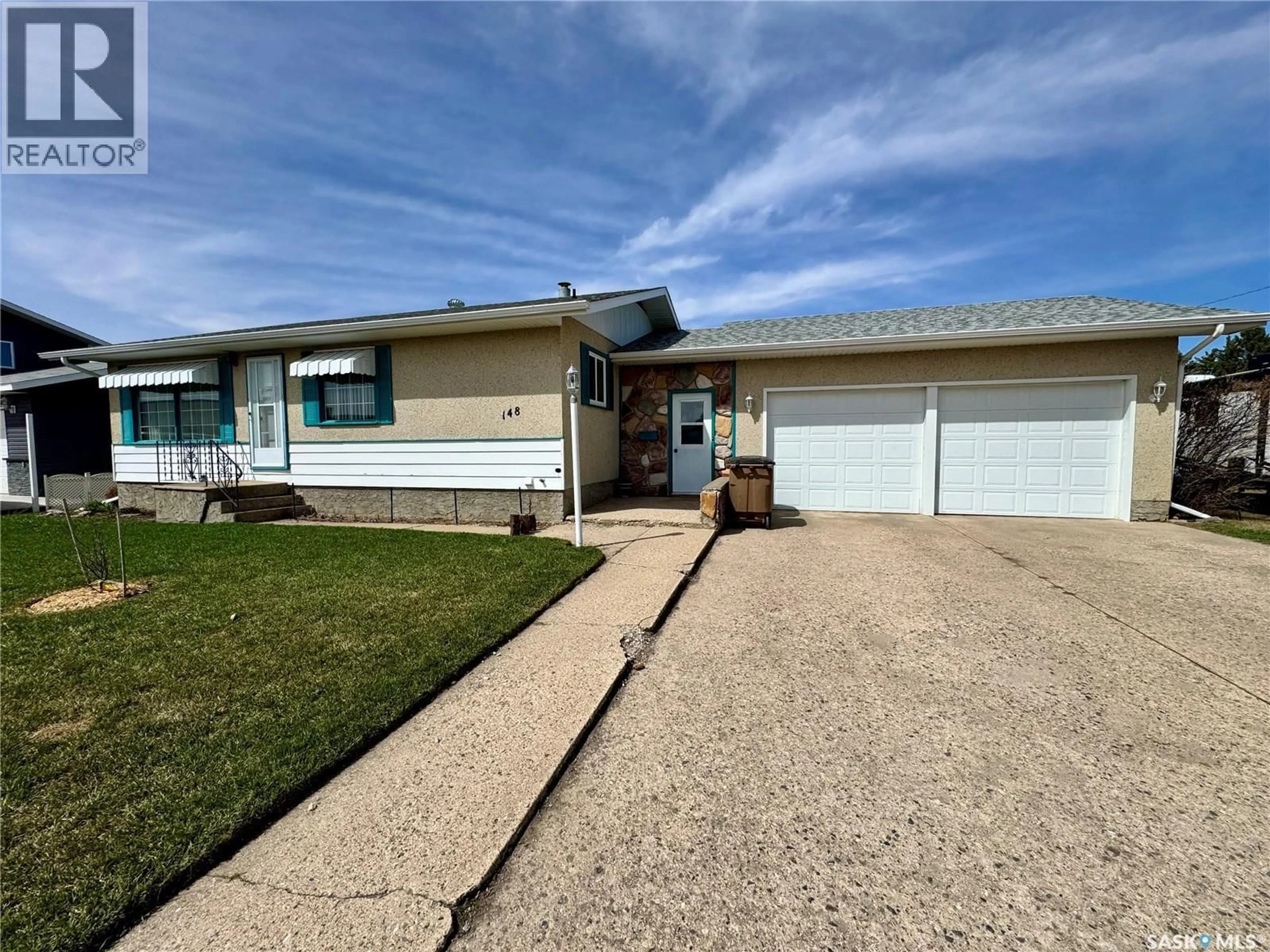 Home with vinyl exterior material, street for 148 2ND STREET, St. Louis Saskatchewan S0J2C0