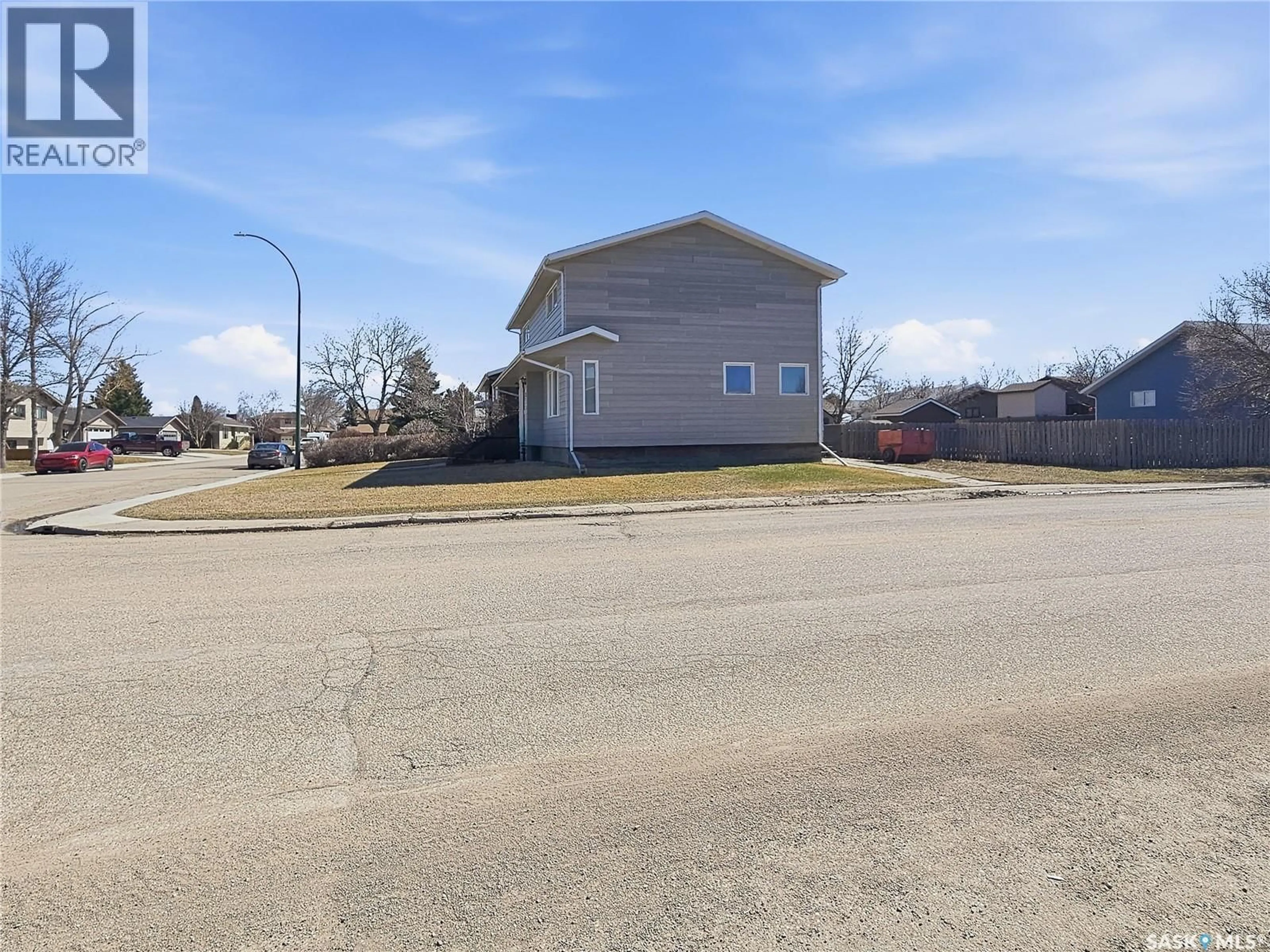 Unknown for 802 RIDPATH ROAD, Rosetown Saskatchewan S0L2V0