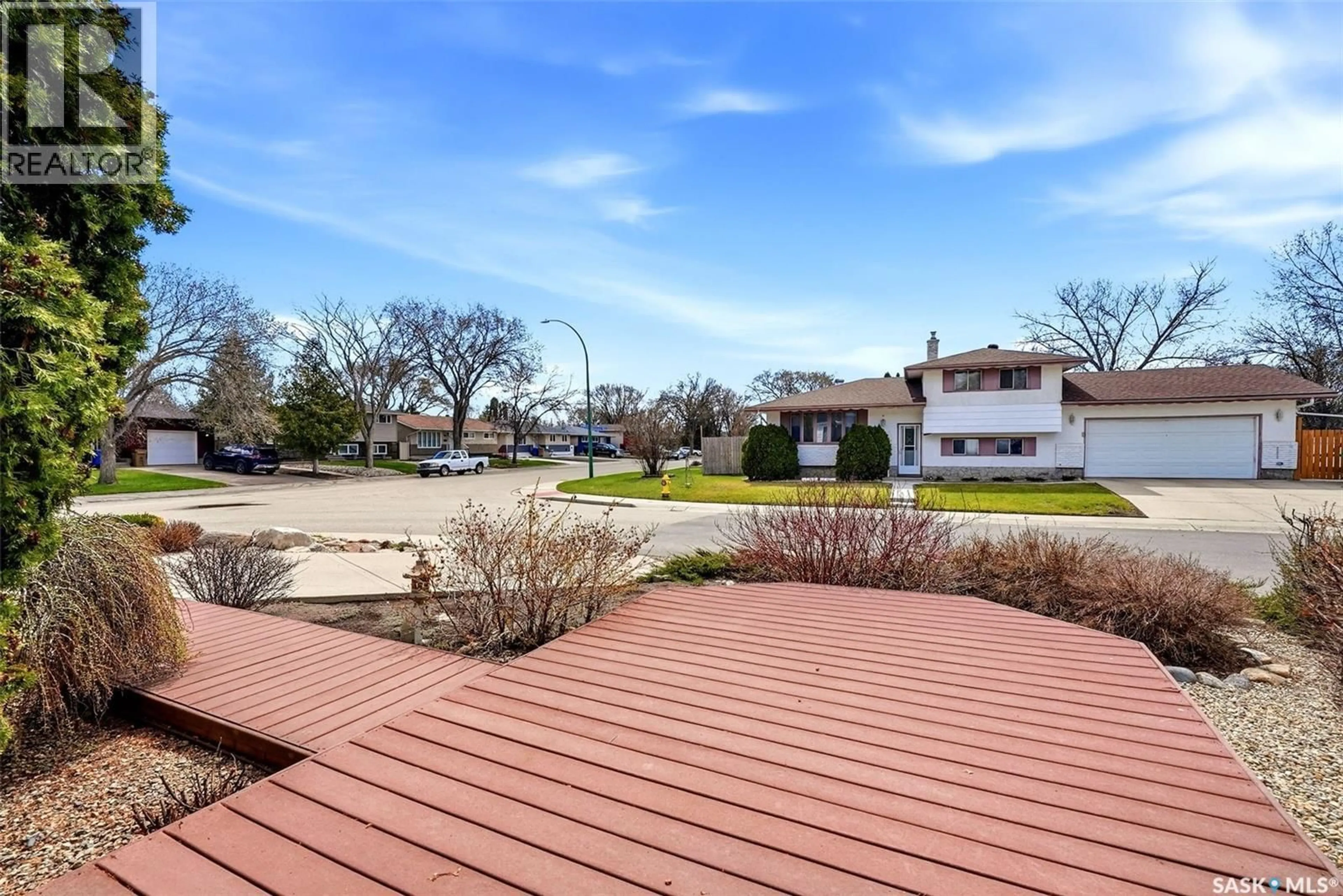 A pic from outside/outdoor area/front of a property/back of a property/a pic from drone, street for 4 BANNISTER AVENUE, Regina Saskatchewan S4R5K9