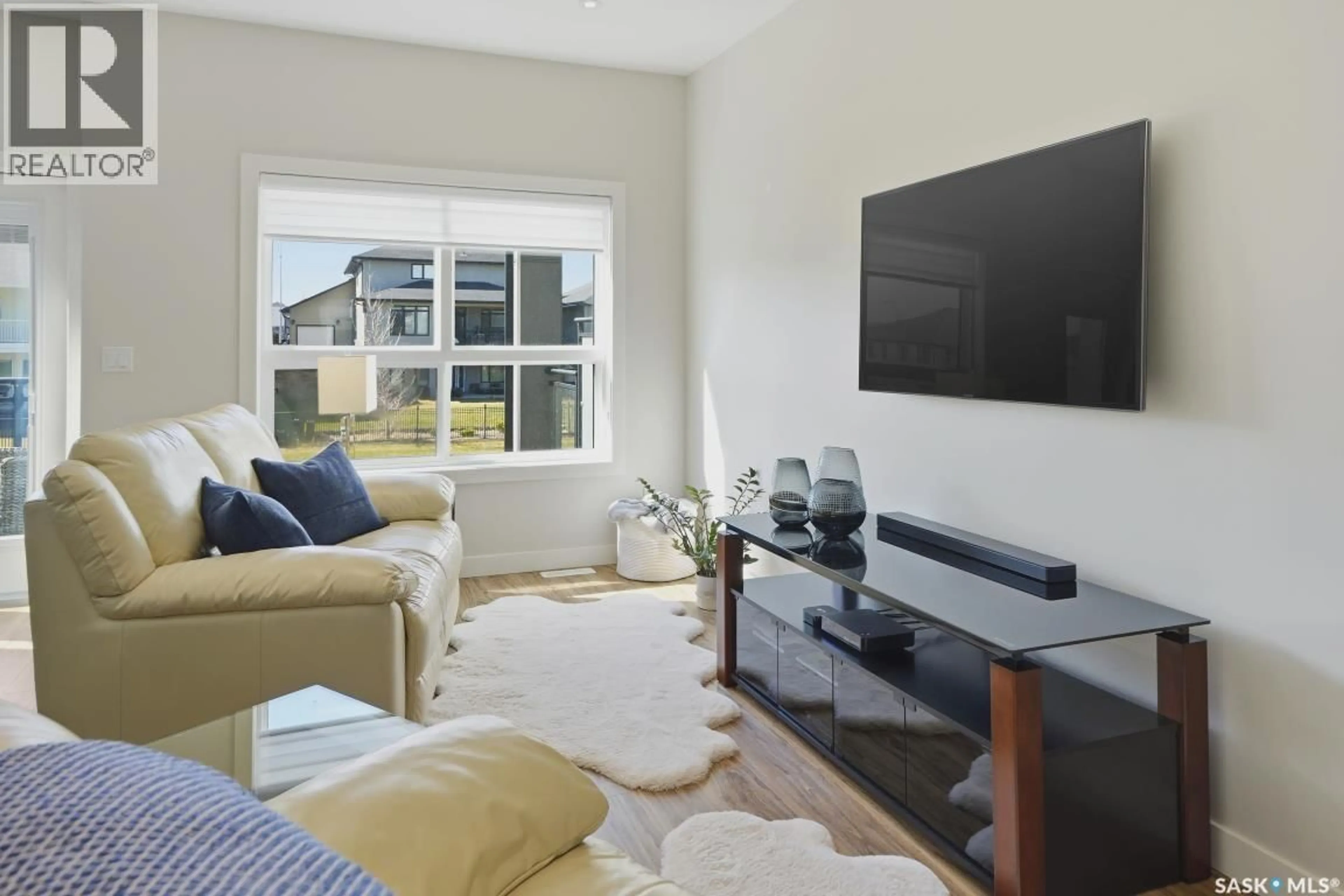 Living room with furniture, unknown for 27 619 EVERGREEN BOULEVARD, Saskatoon Saskatchewan S7W0Y7