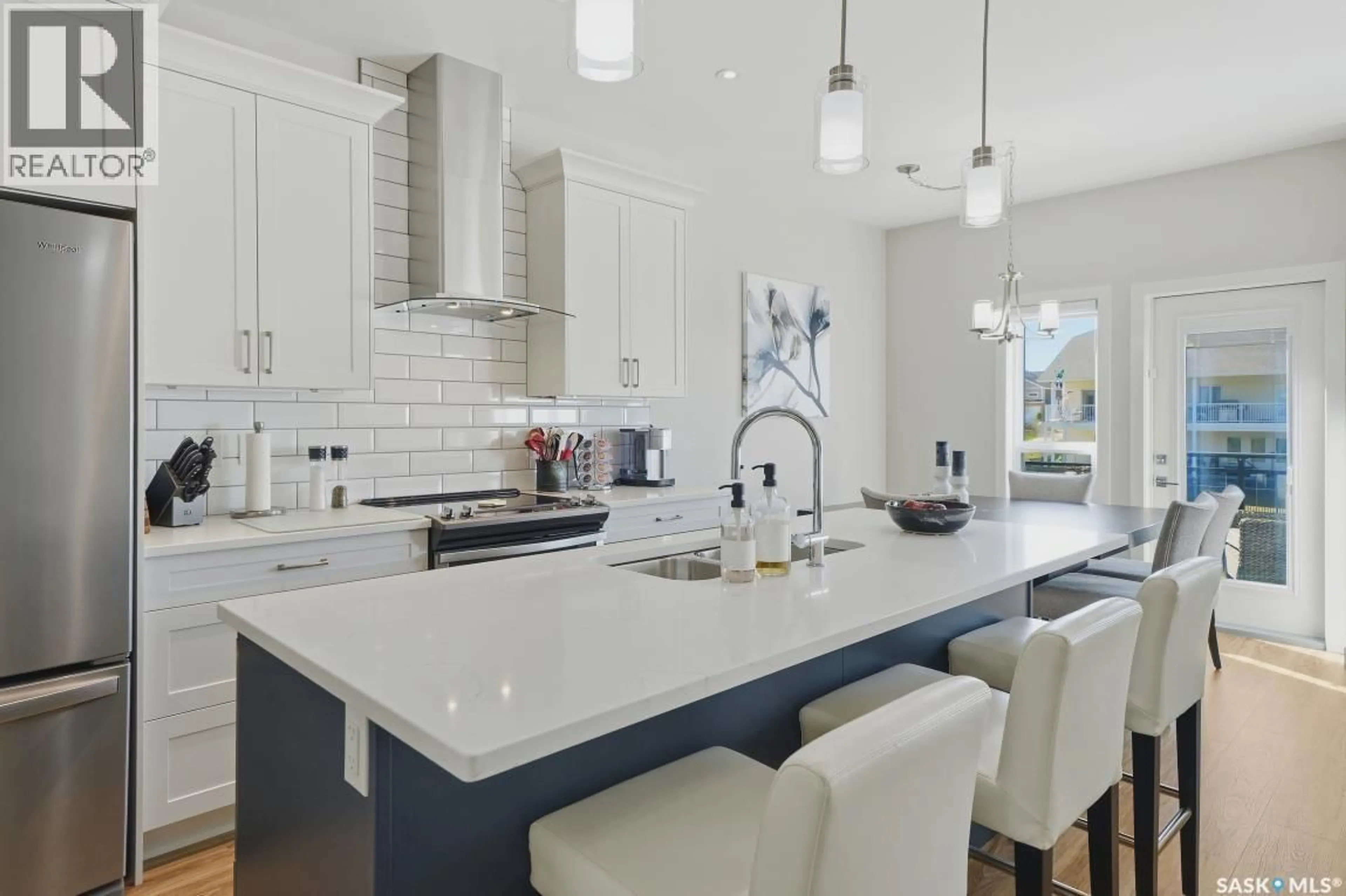 Contemporary kitchen, ceramic/tile floor for 27 619 EVERGREEN BOULEVARD, Saskatoon Saskatchewan S7W0Y7