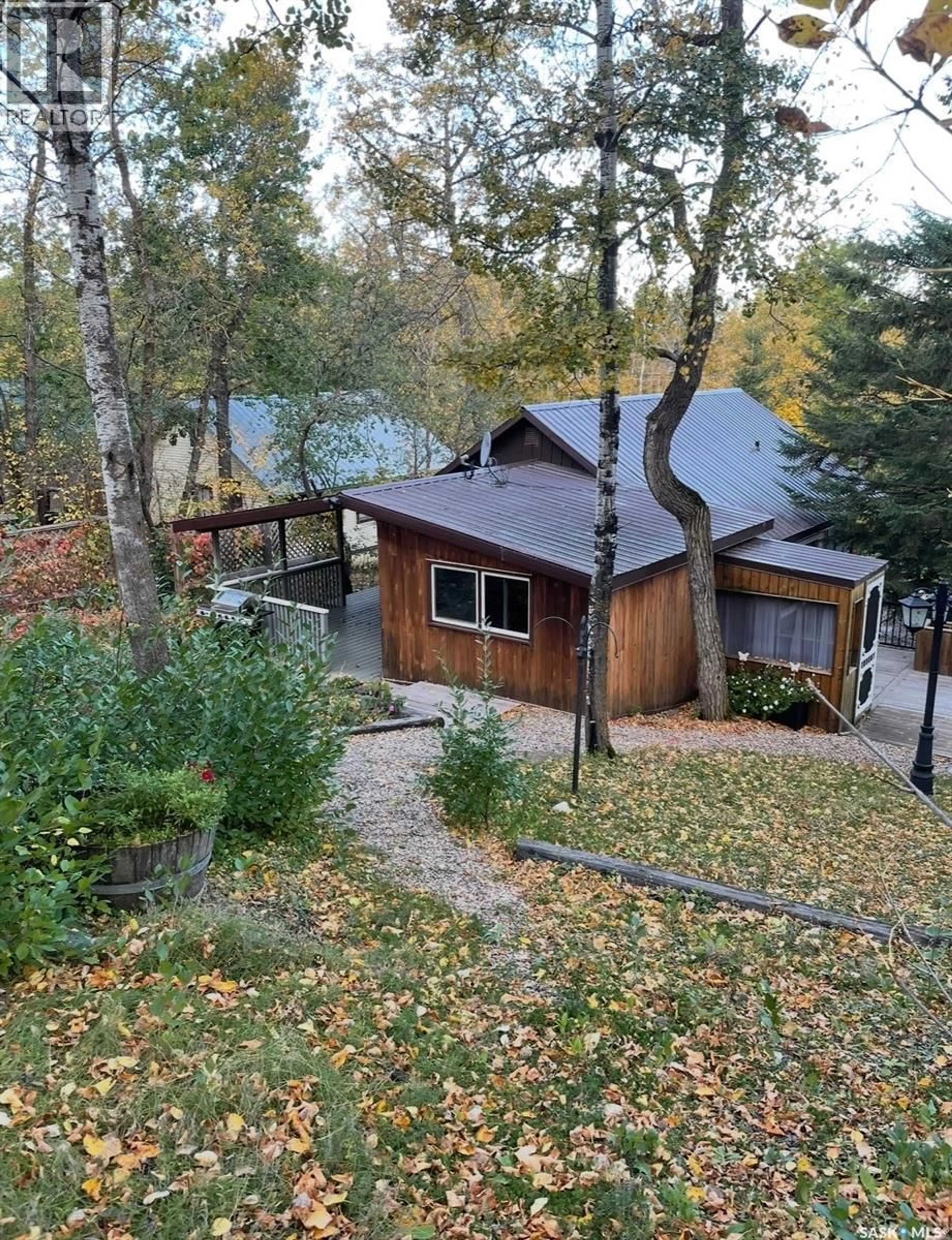 A pic from outside/outdoor area/front of a property/back of a property/a pic from drone, unknown for 551 1ST STREET, White Bear IR 70 Saskatchewan S0C2S0