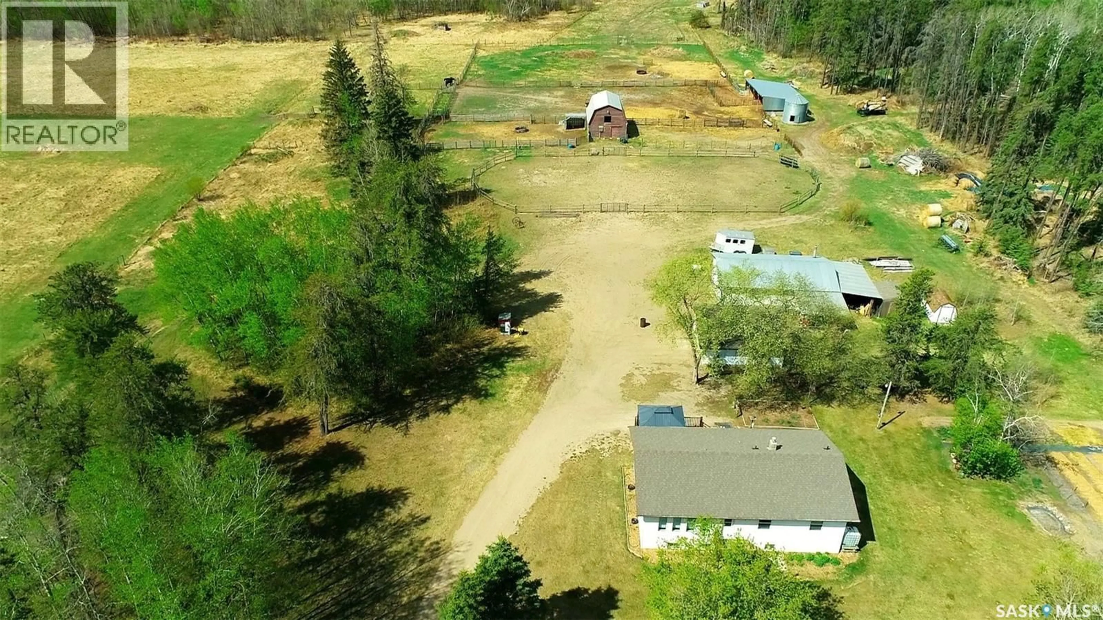 A pic from outside/outdoor area/front of a property/back of a property/a pic from drone, building for SMEATON ACREAGE, Torch River Rm No. 488 Saskatchewan S0E2J0