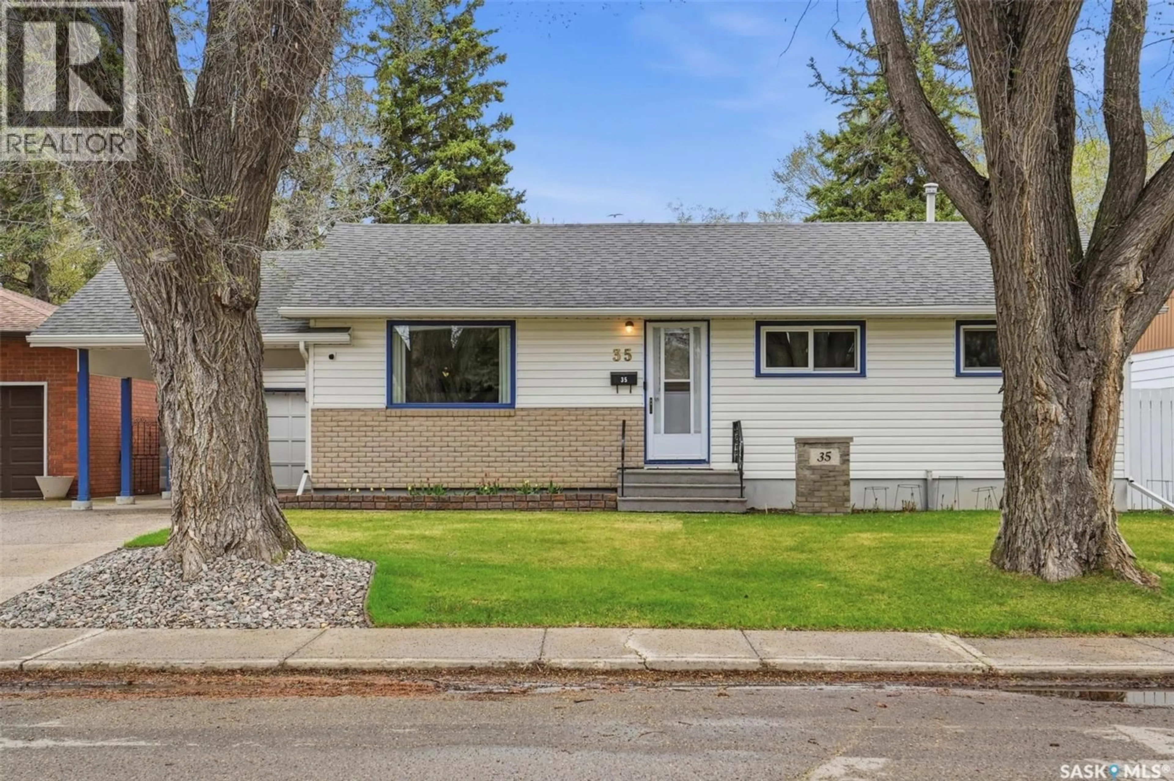 Unknown for 35 HARRISON CRESCENT, Saskatoon Saskatchewan S7J2K9