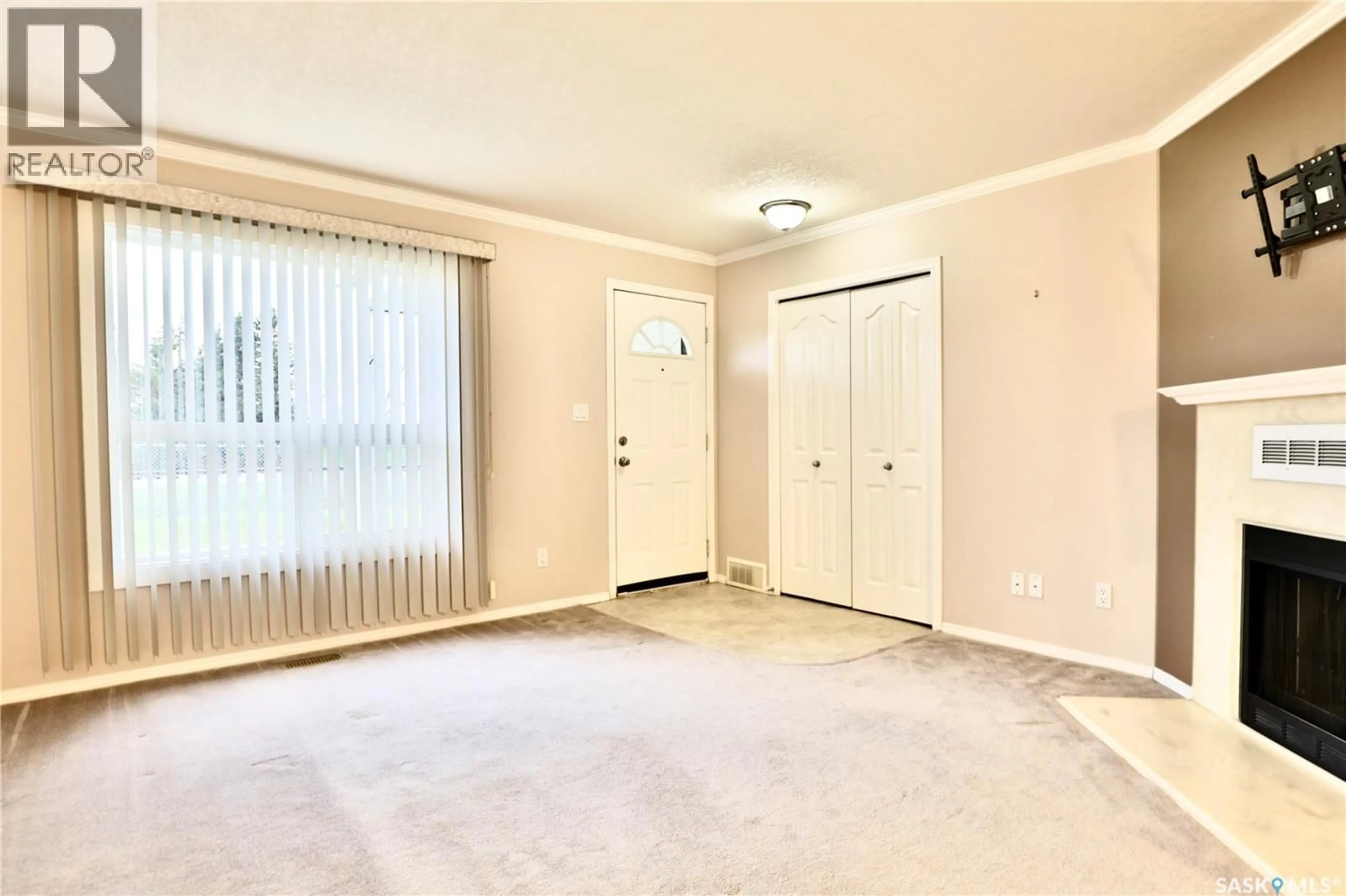 A pic of a room for 220 CEDAR MEADOW DRIVE, Regina Saskatchewan S4X3J6