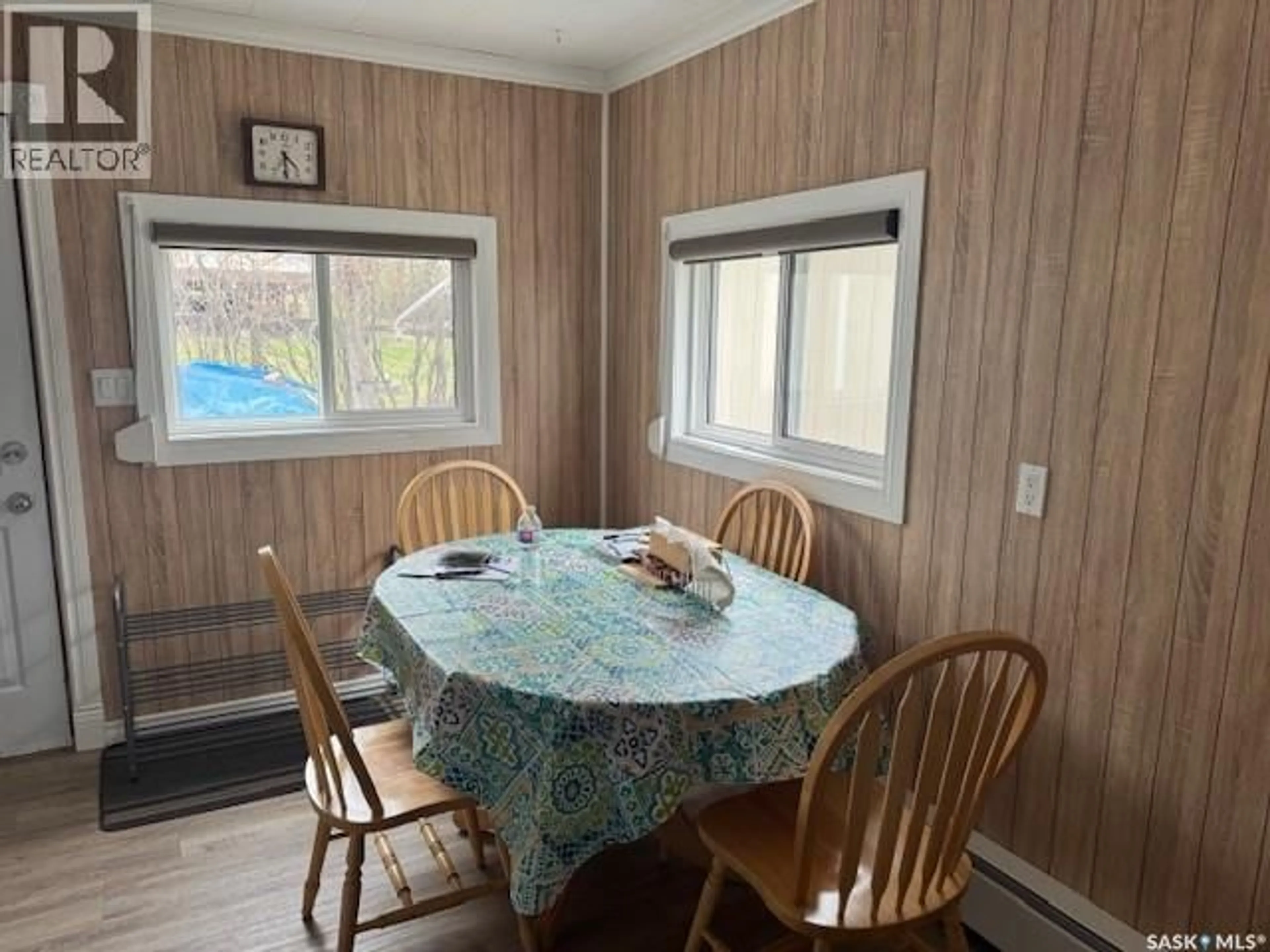 Dining room, wood/laminate floor for 691 JOSEPH CRESCENT, Cochin Saskatchewan S0M0L0