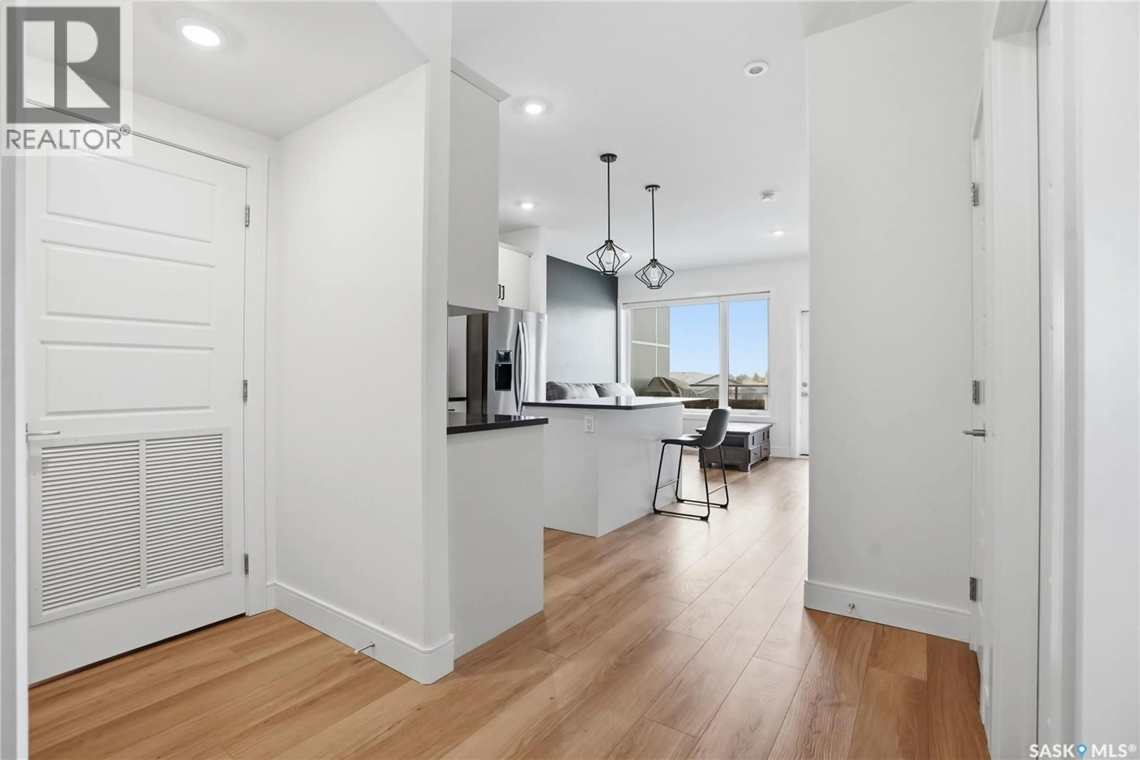Open concept kitchen, unknown for 105 - 309 WILLIS CRESCENT, Saskatoon Saskatchewan S7T0X9