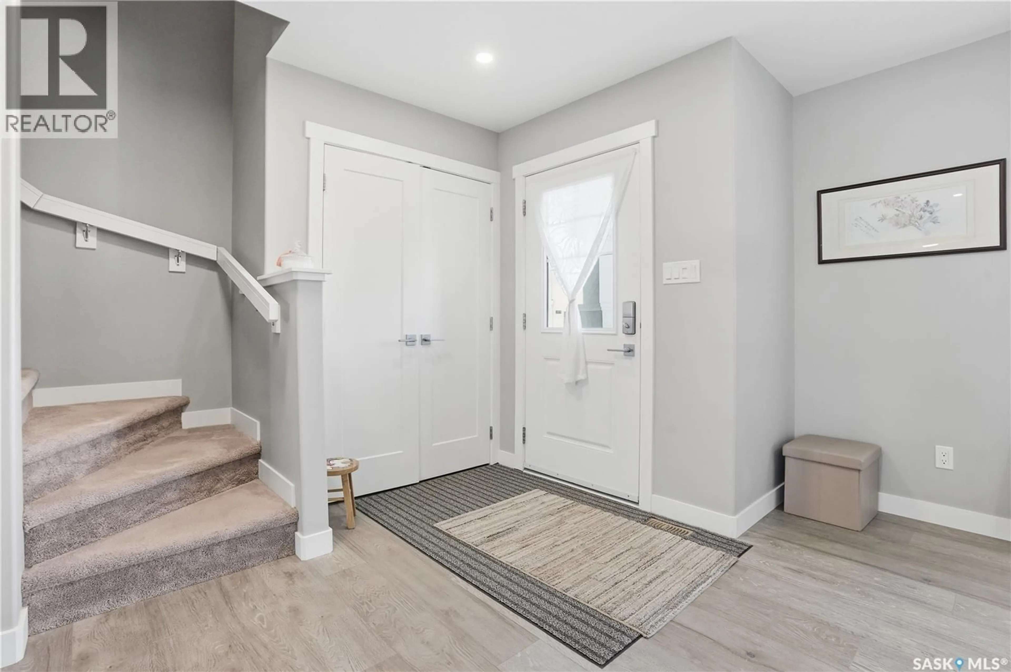 Indoor entryway for 4521 KELLER AVENUE, Regina Saskatchewan S4V3R3