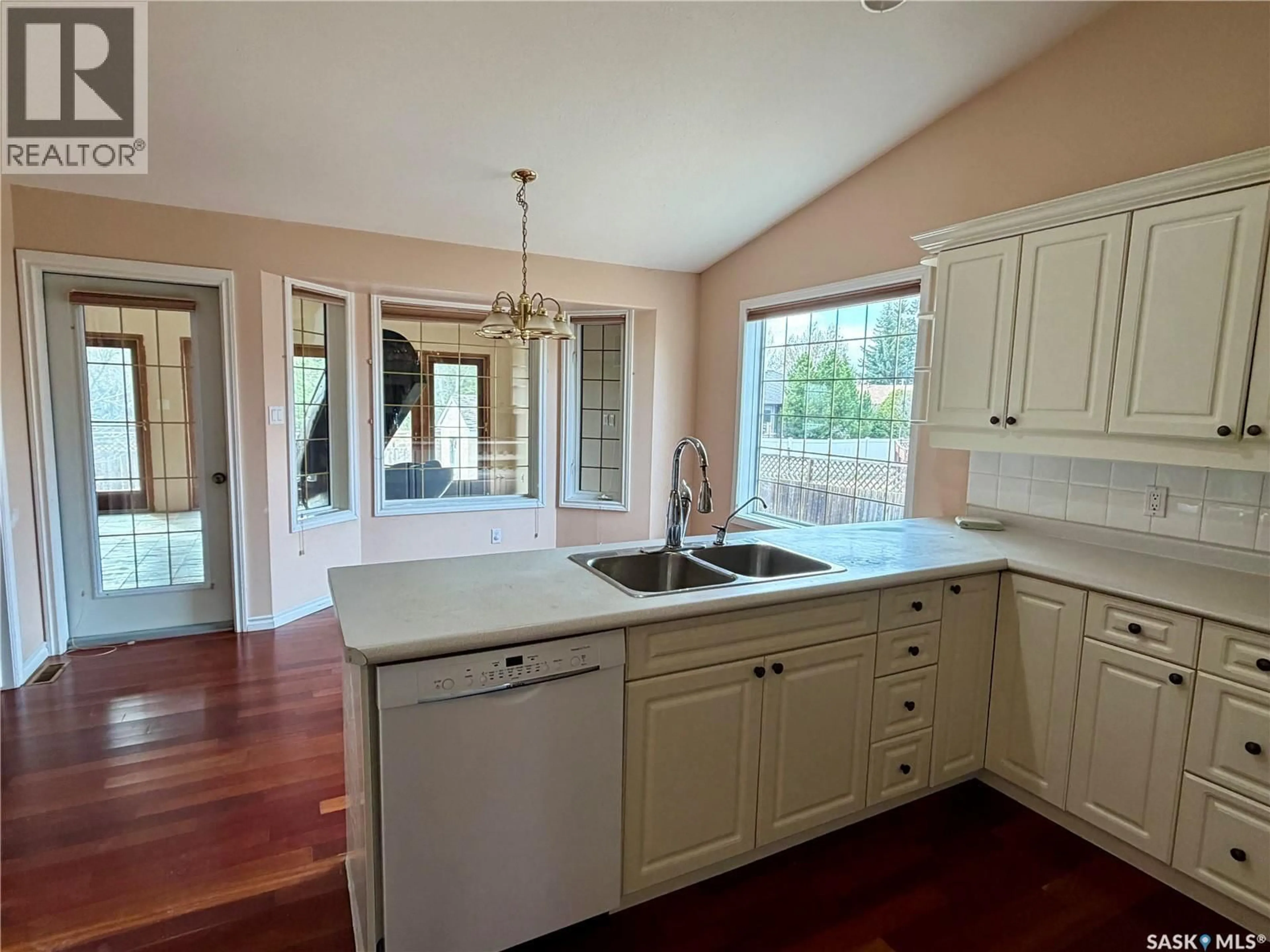 Open concept kitchen, unknown for 616 3RD STREET, Spiritwood Saskatchewan S0J2M0