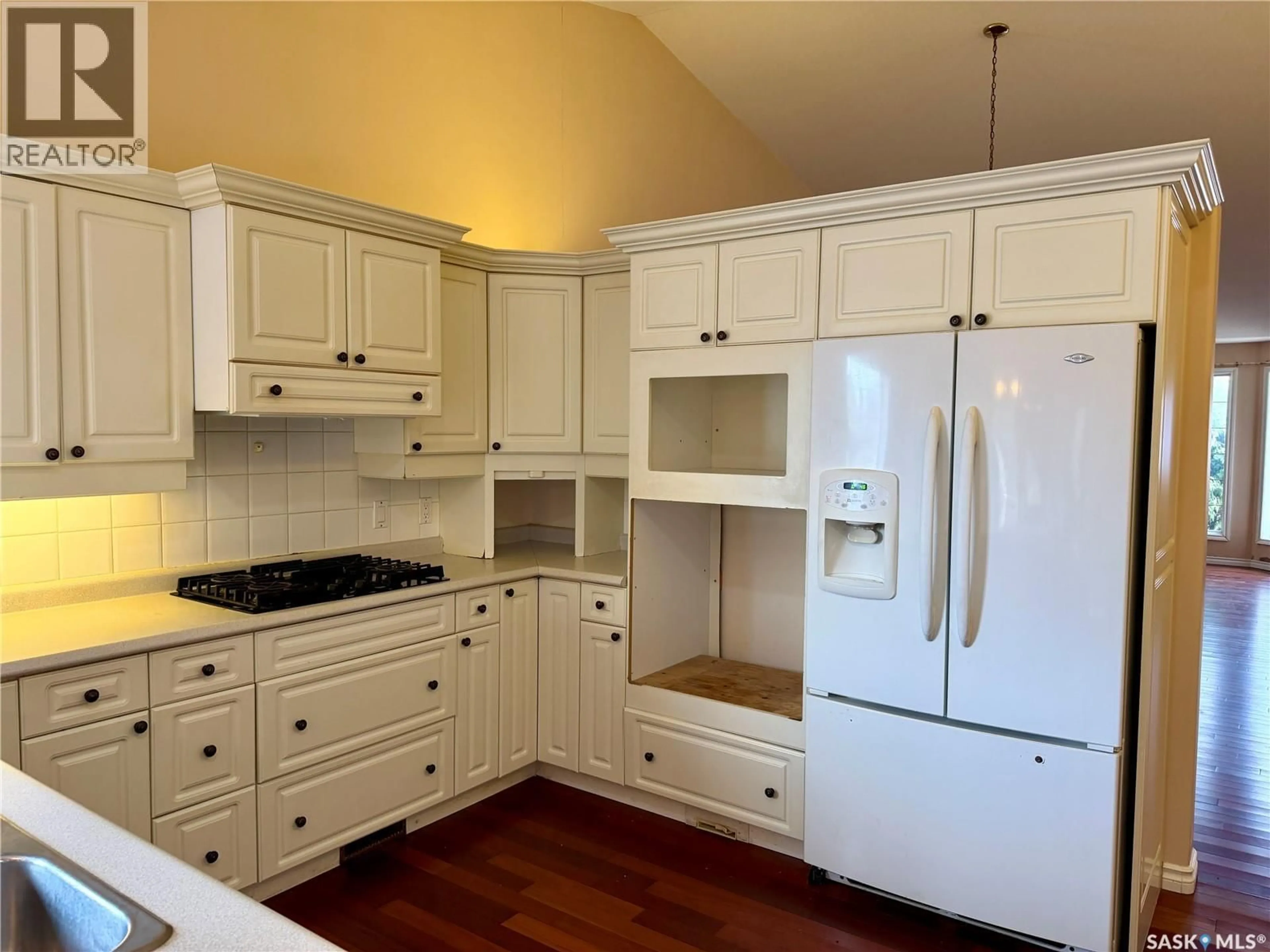 Standard kitchen, unknown for 616 3RD STREET, Spiritwood Saskatchewan S0J2M0
