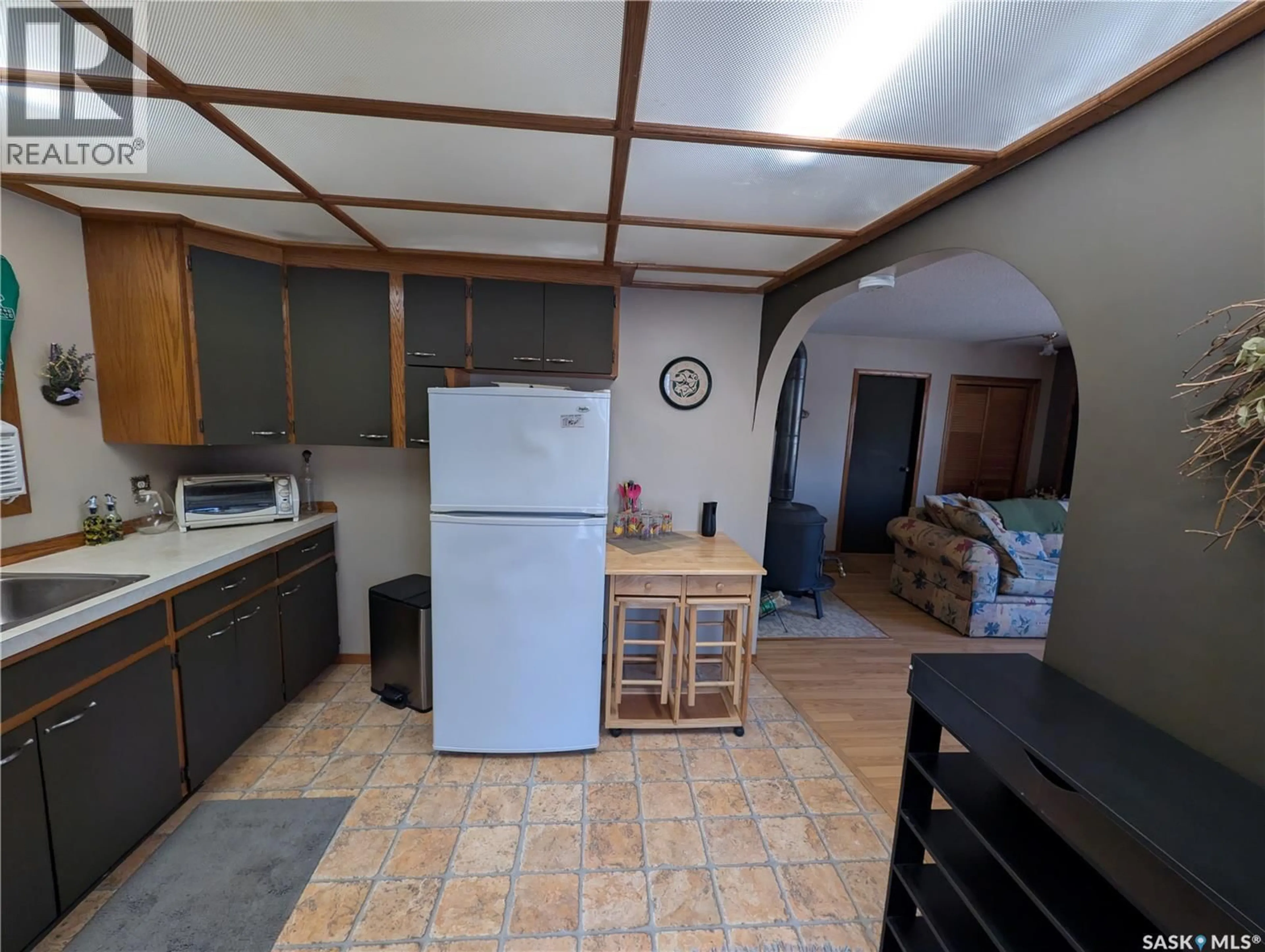 Standard kitchen, unknown for 123 MAPLE ROAD, Island View Saskatchewan S0G0L0