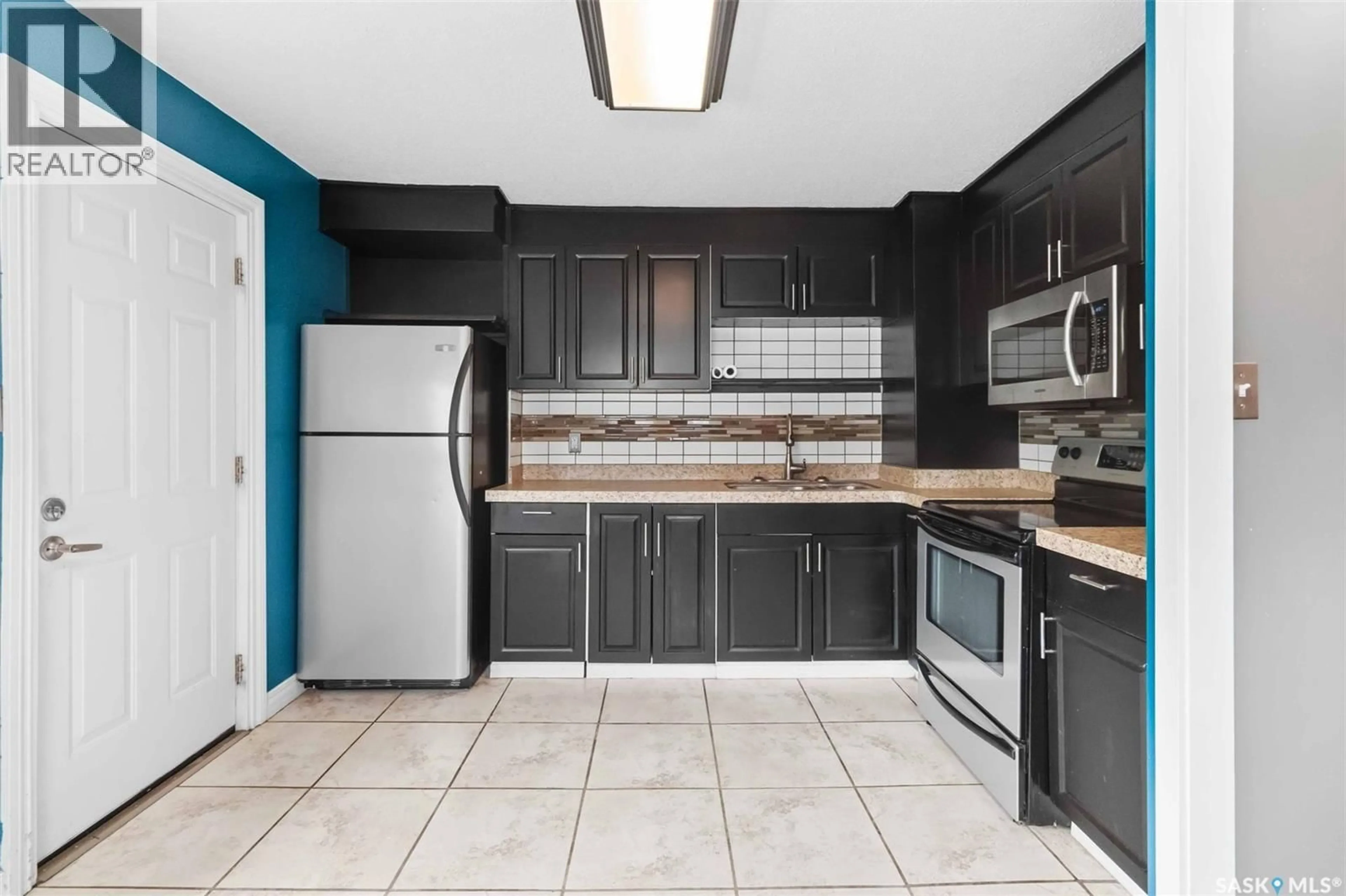 Unknown for 445 U AVENUE, Saskatoon Saskatchewan S7M3B3