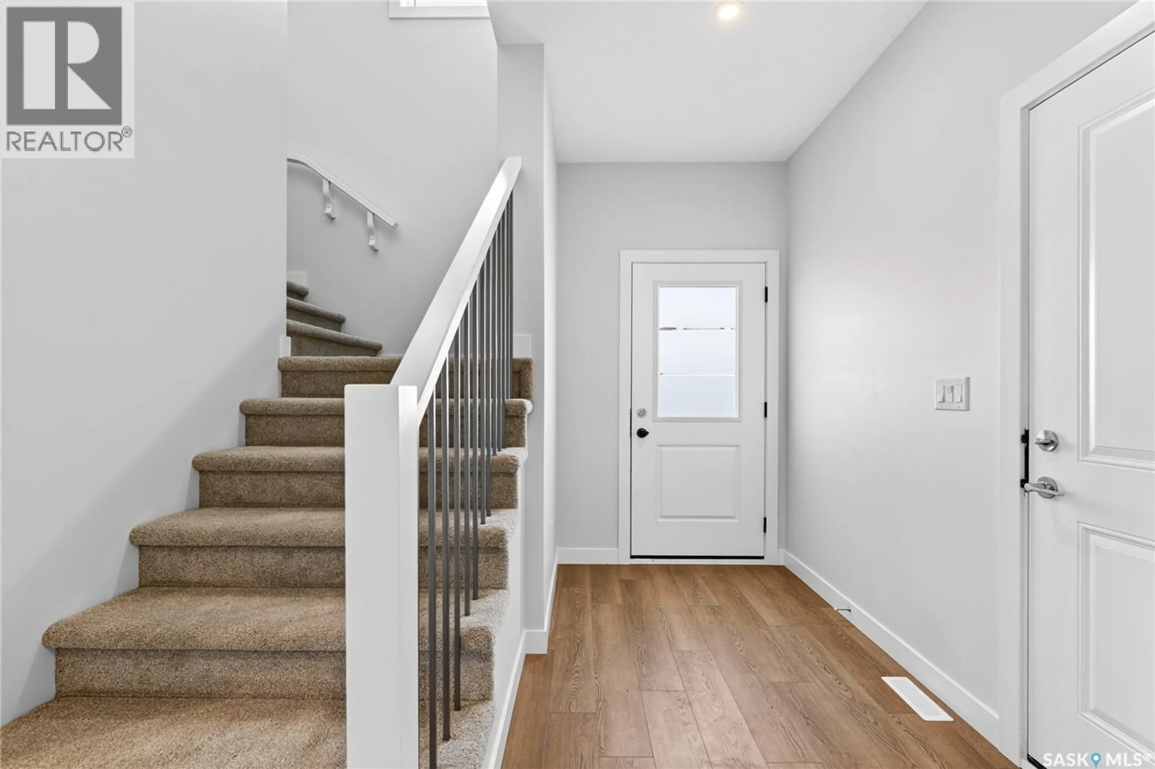 Indoor entryway for 830 - 2 BRIGHTON BOULEVARD, Saskatoon Saskatchewan S7V2A8
