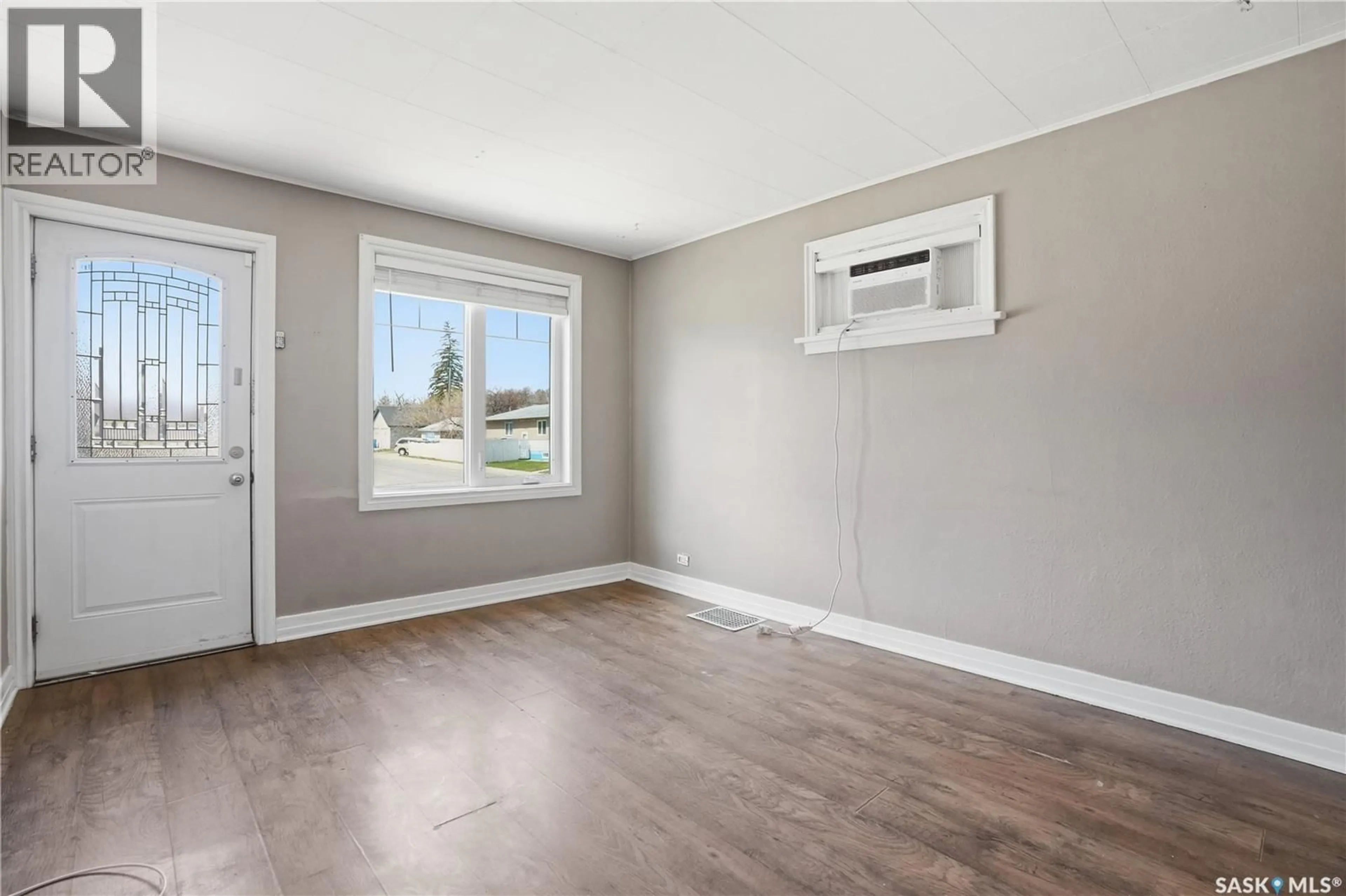 A pic of a room for 2203 LINDSAY STREET, Regina Saskatchewan S4N3C2