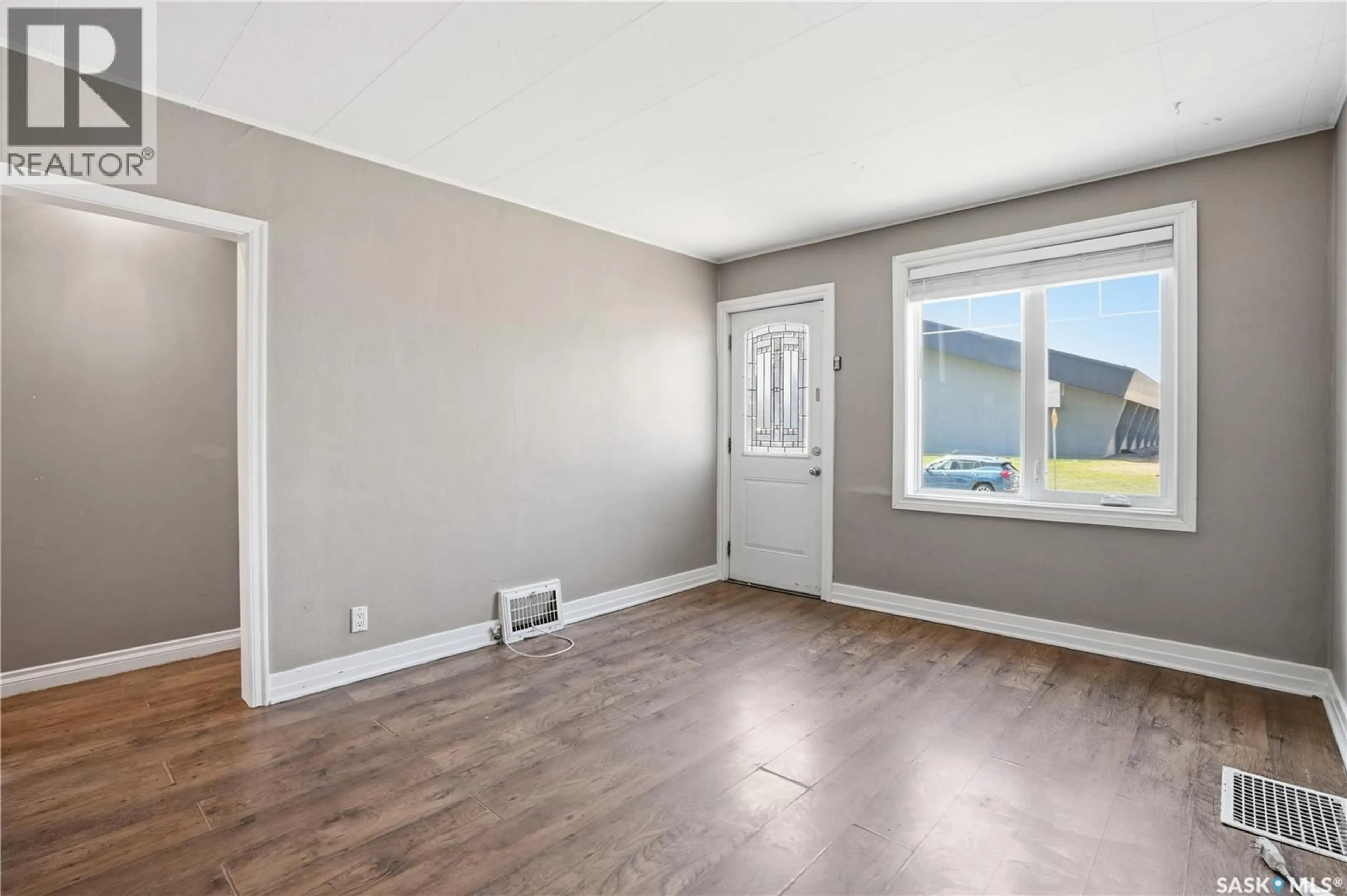 Unknown for 2203 LINDSAY STREET, Regina Saskatchewan S4N3C2