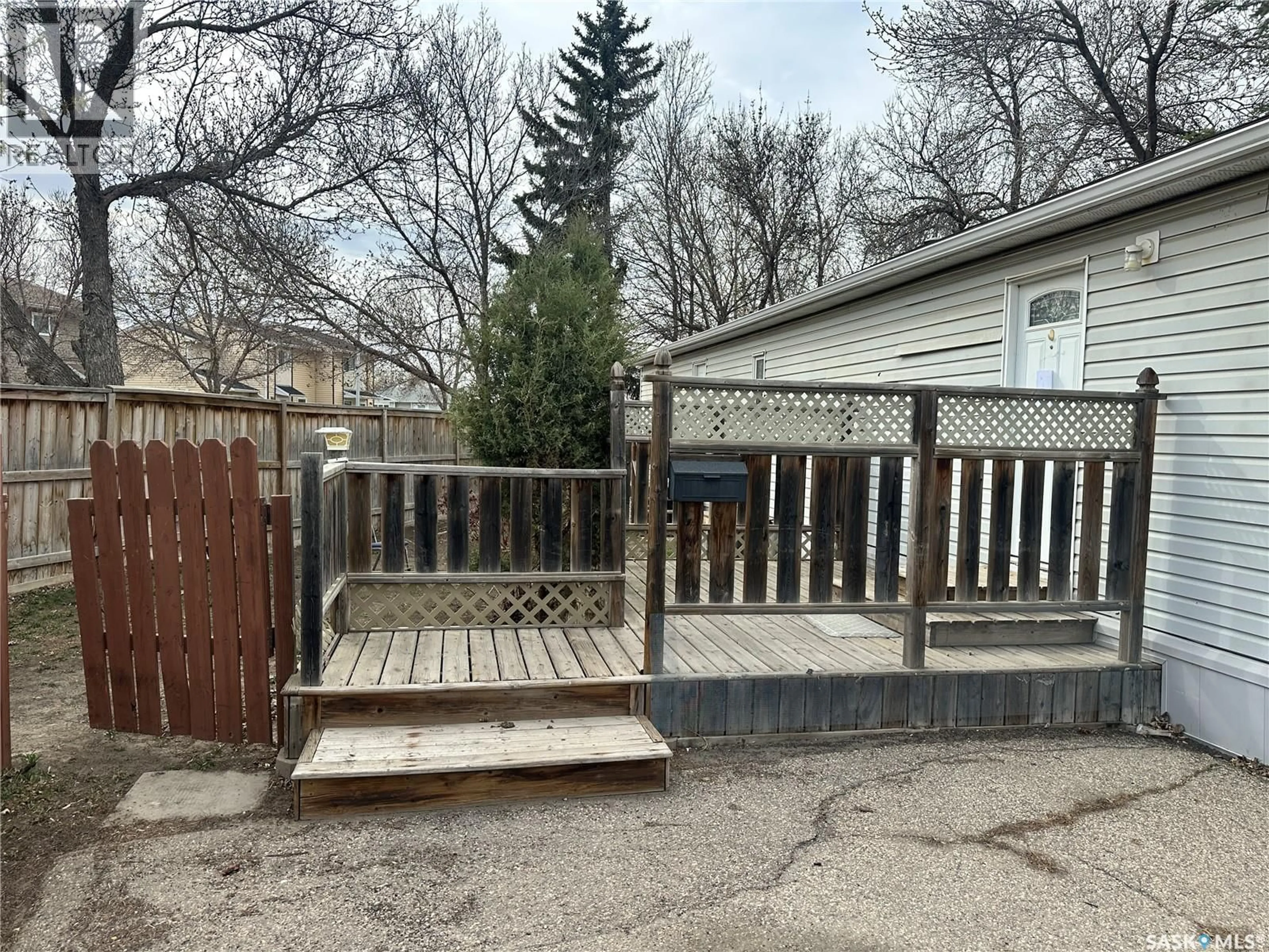 Patio, street for 53 219 GRANT STREET, Saskatoon Saskatchewan S7N2A5