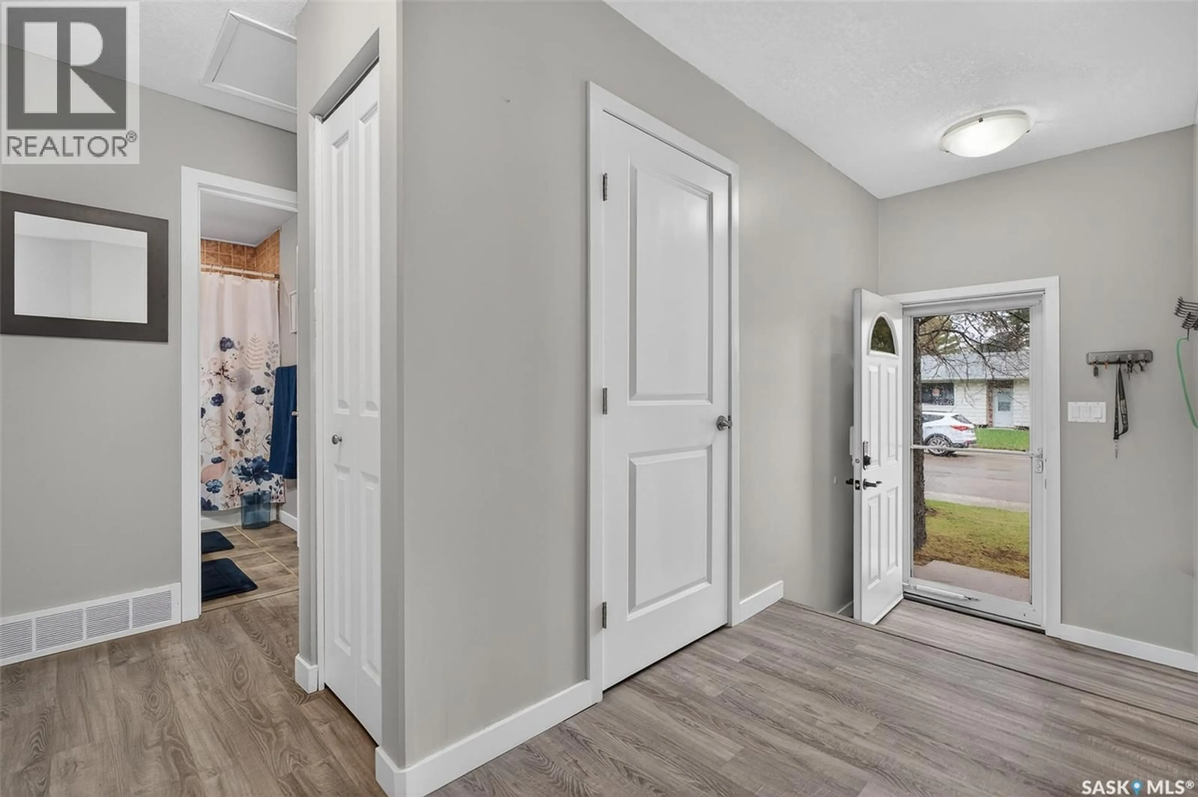 Unknown for 1227 PASCOE DRIVE, Moose Jaw Saskatchewan S6H7A2