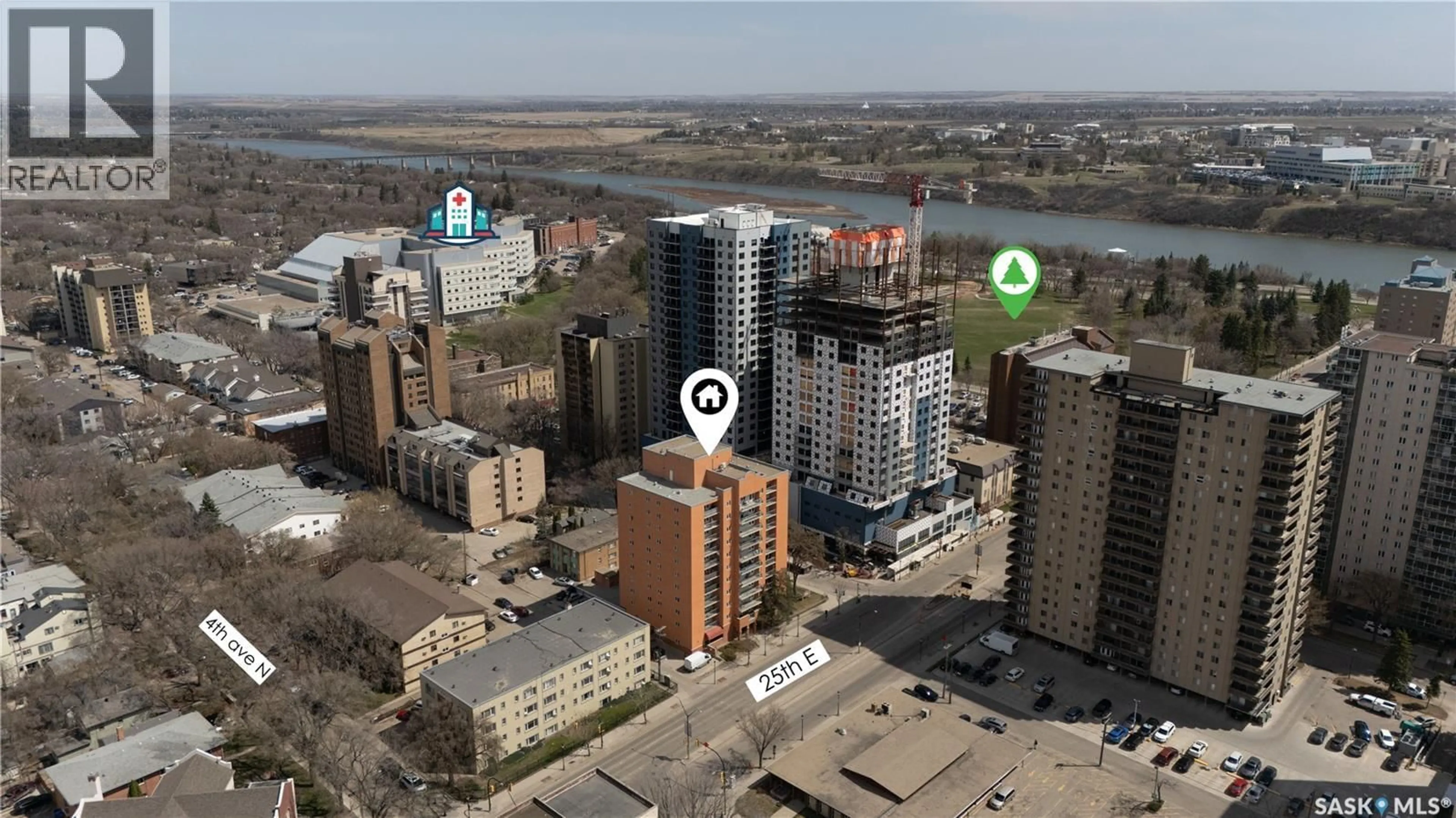 A pic from outside/outdoor area/front of a property/back of a property/a pic from drone, city buildings view from balcony for 405 - 404 5TH AVENUE, Saskatoon Saskatchewan S7K6Z3
