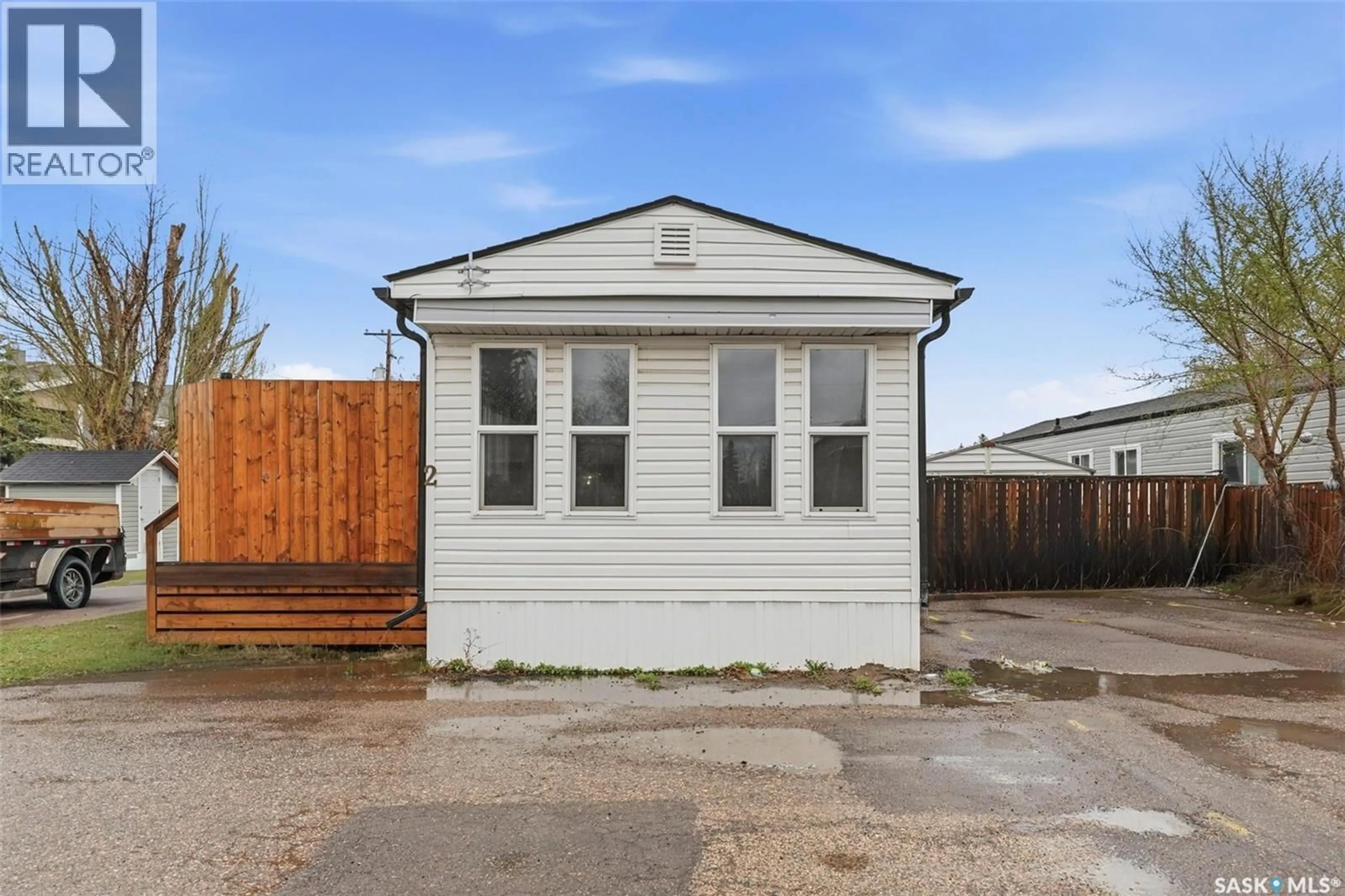 Unknown for 2 219 GRANT STREET, Saskatoon Saskatchewan S7N2A5