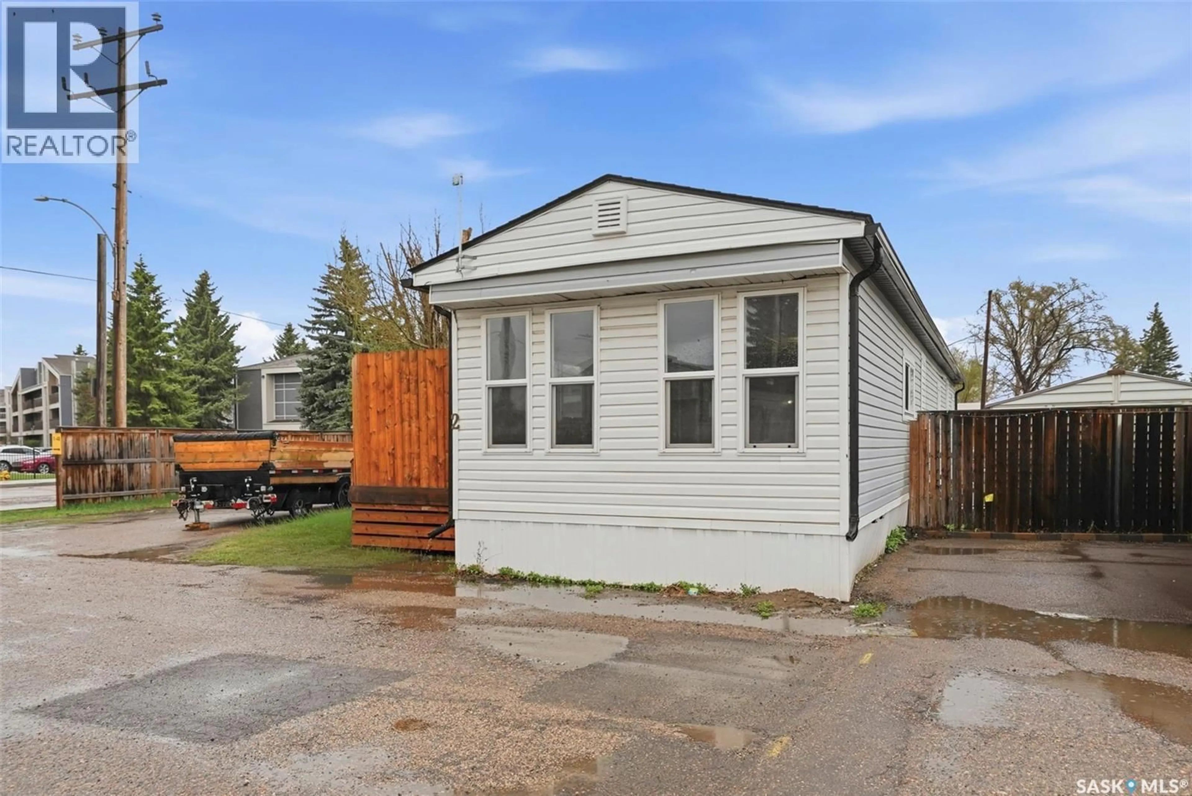 Unknown for 2 219 GRANT STREET, Saskatoon Saskatchewan S7N2A5