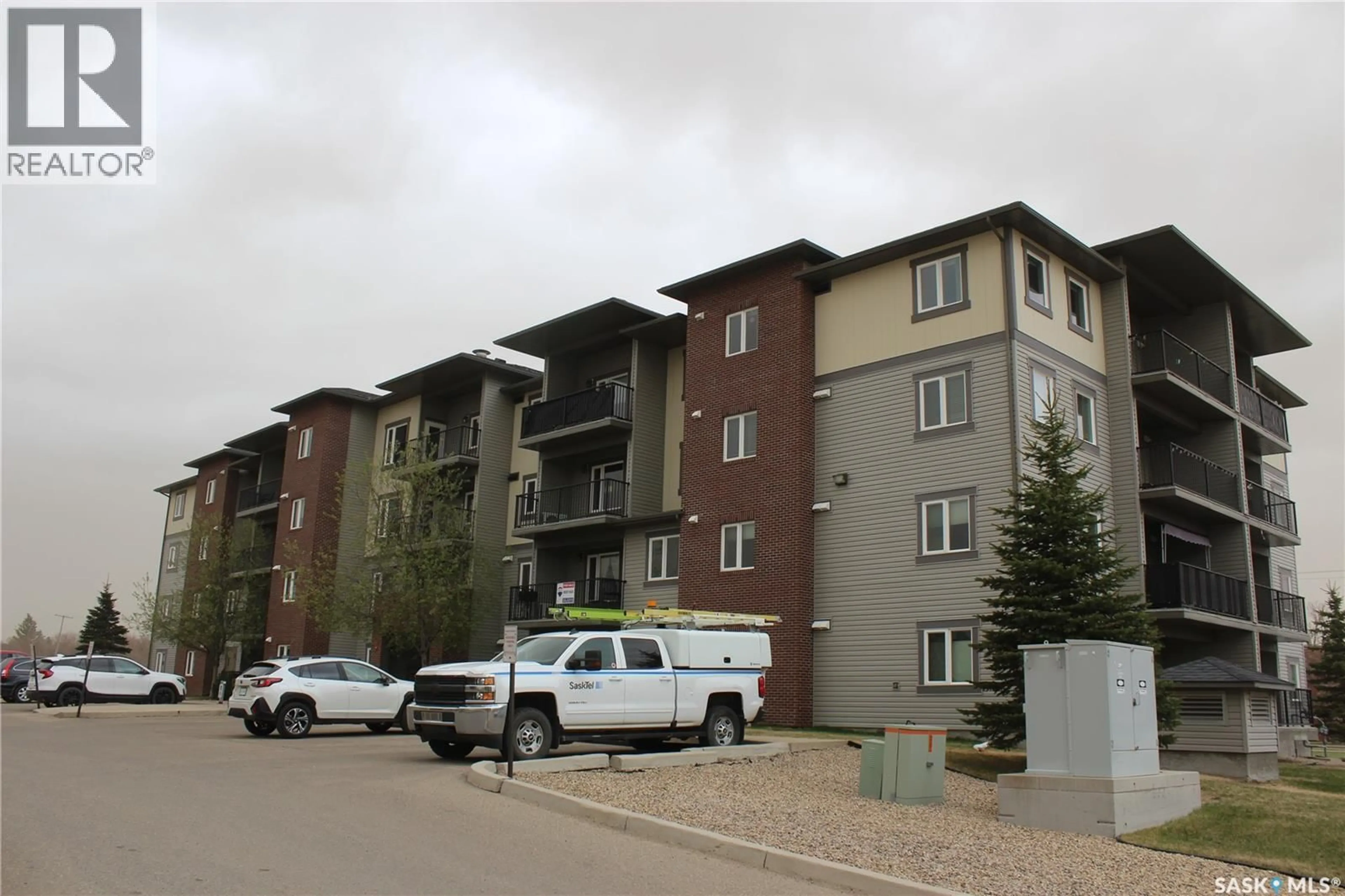 Unknown for 404 820 5TH STREET NE, Weyburn Saskatchewan S4H2V2