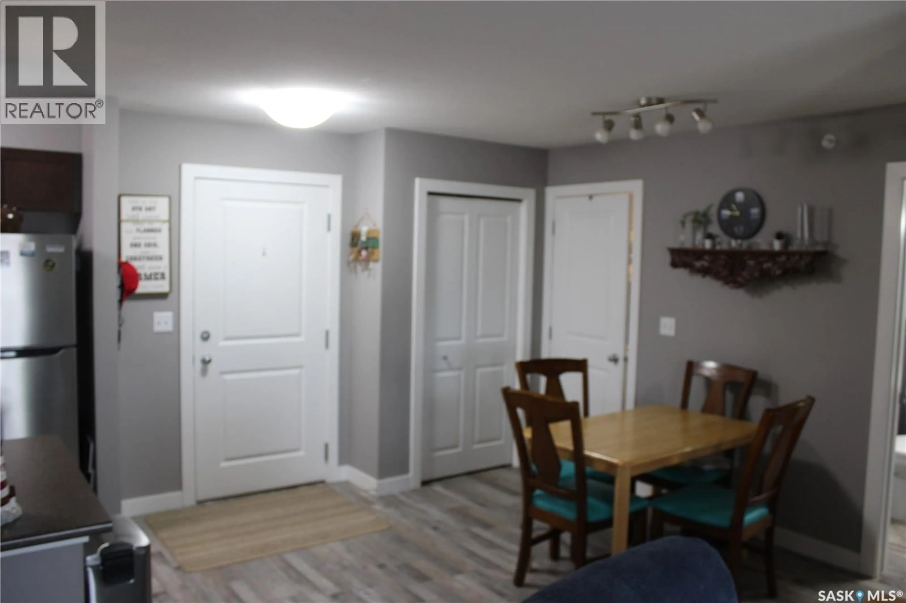 A pic of a room for 404 820 5TH STREET NE, Weyburn Saskatchewan S4H2V2